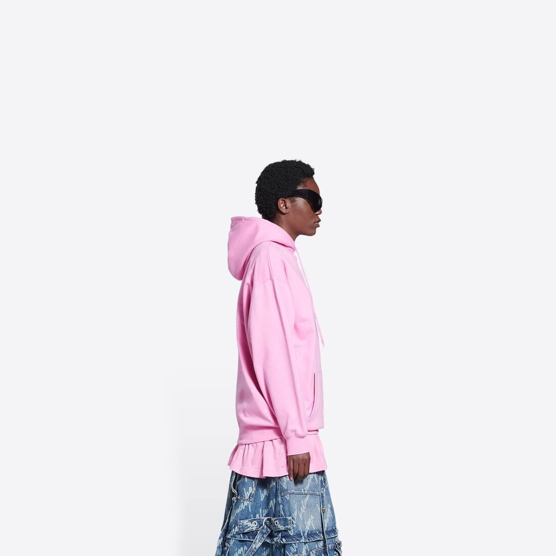 Balenciaga o1s1wg110824 Bébé Hoodie Medium Fit in Pink Size L / US 10 / IT 46 - 4 Thumbnail