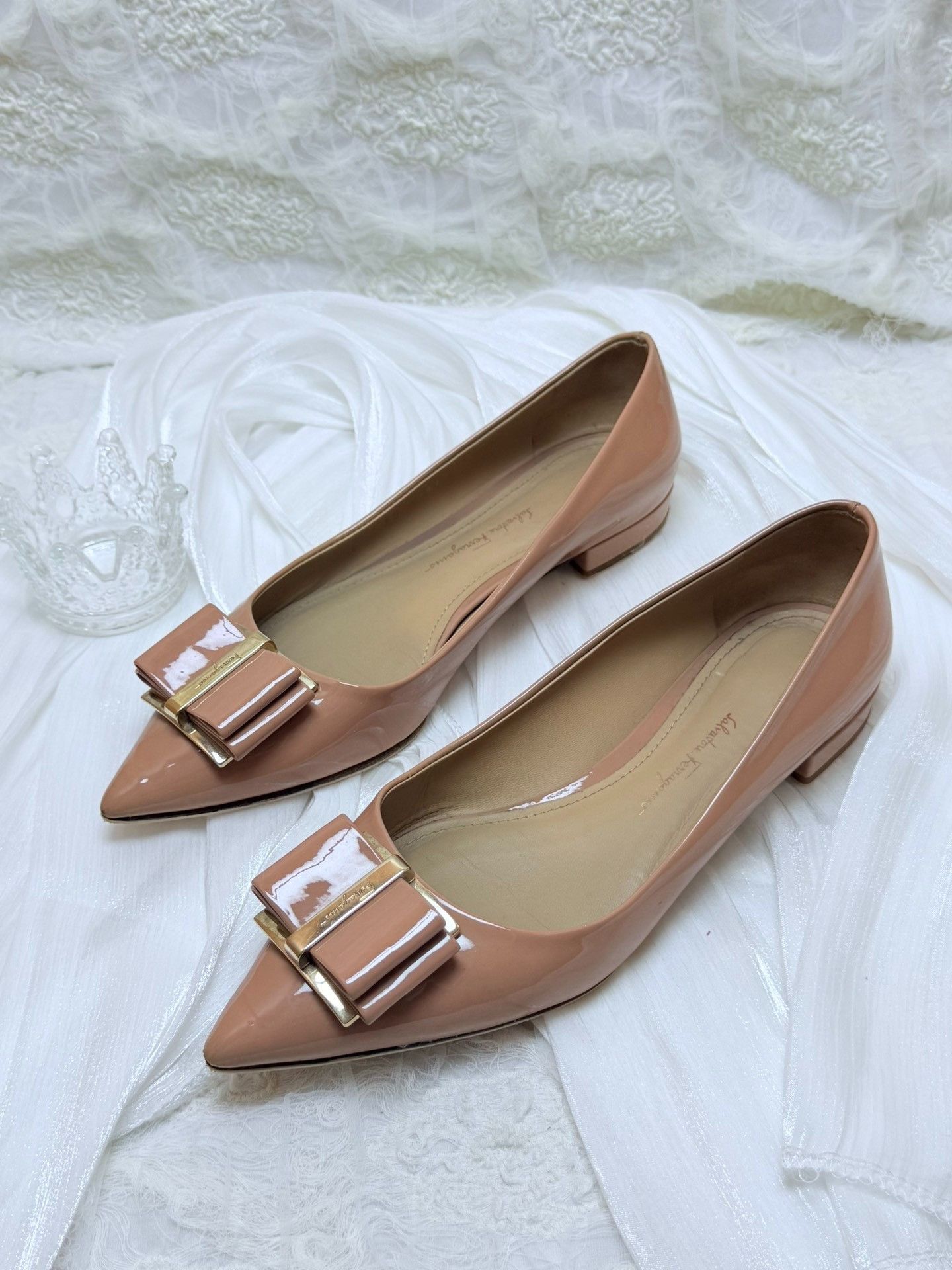 Salvatore Ferragamo Salvatore Ferragamo Lowtop Sneakers us_7 Women Size US 7 / IT 37 - 1 Thumbnail