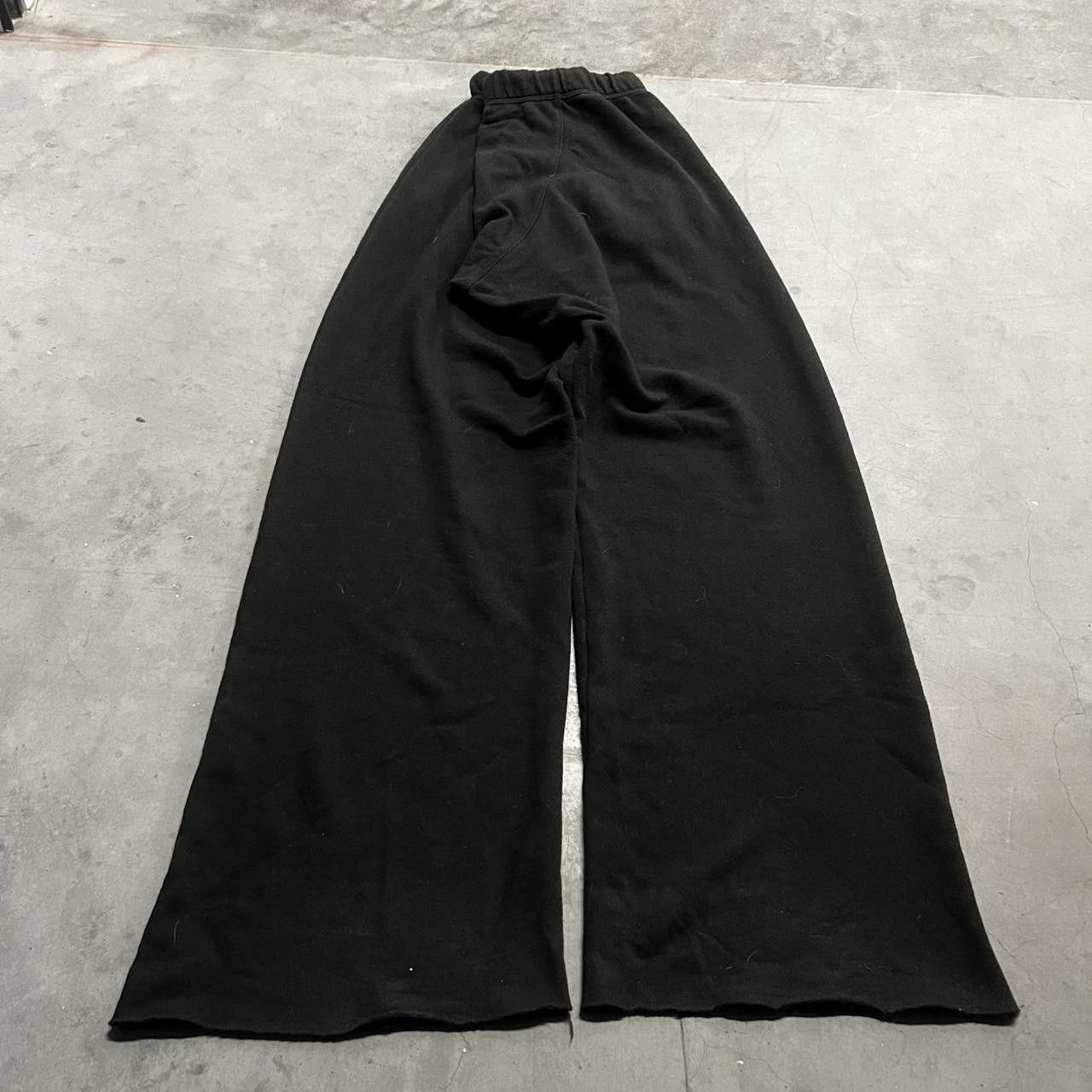 Pink Crazy Vintage Y2K/2000s Baggy Wideleg Black Pink Victoria’s Secret Sweatpants with drawstrings and pockets! Size US 32 / EU 48 - 5 Thumbnail