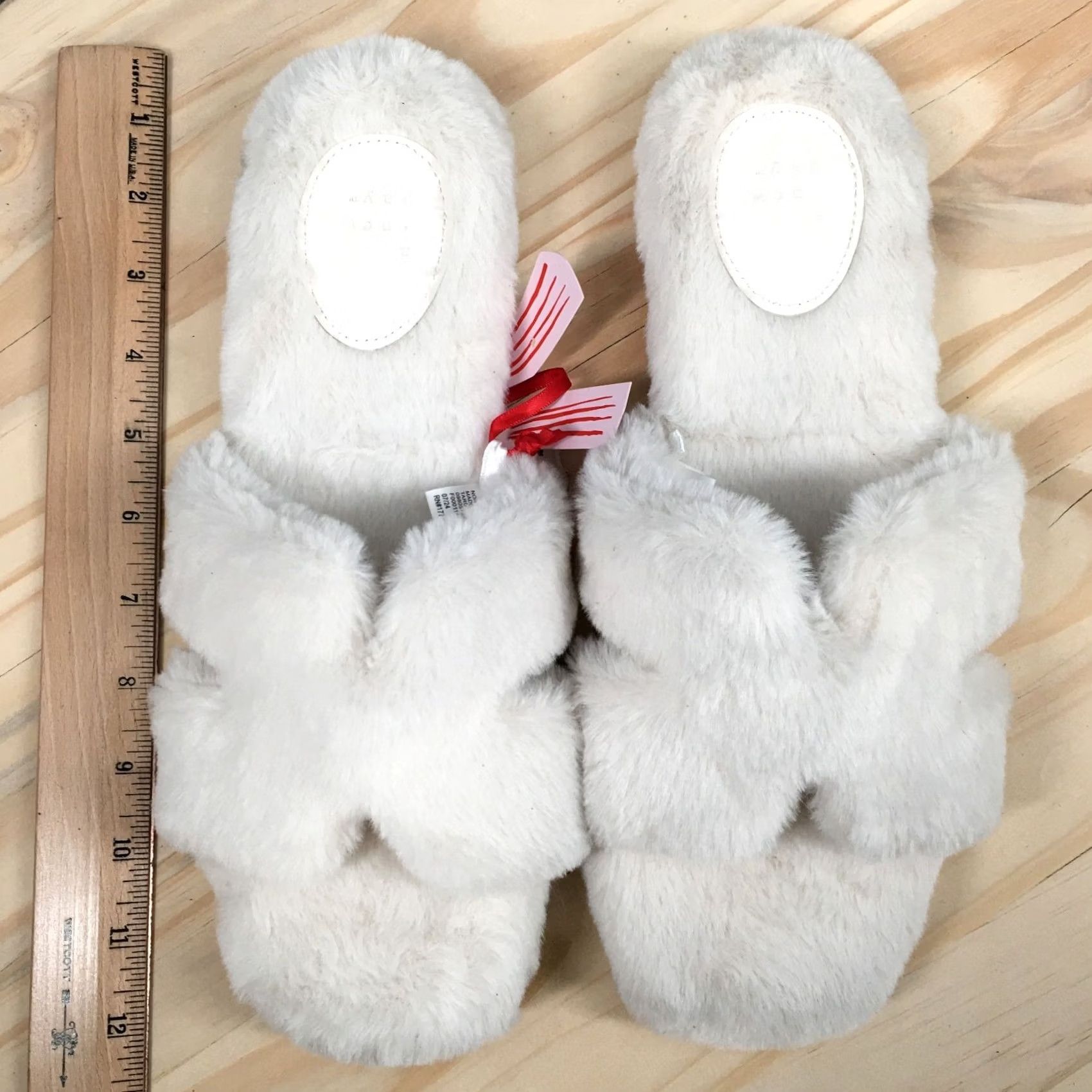Vintage A New Day Sandals Womens 11 Stars Above Fuzzy Slide White Faux Fur RN17730 NEW Size US 9 / IT 39 - 5 Thumbnail