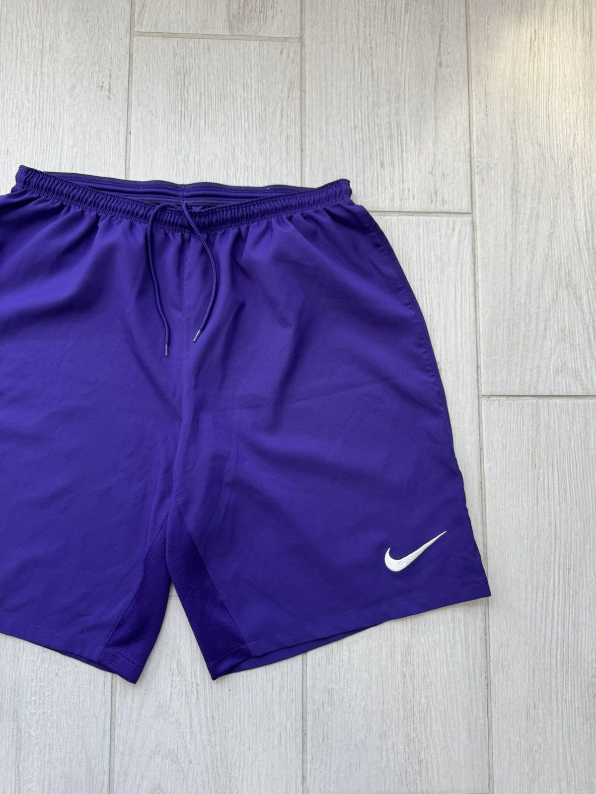 Nike Vintage Nike Manchester City 2014/15 Purple Football Shorts Size US 34 / EU 50 - 4 Thumbnail