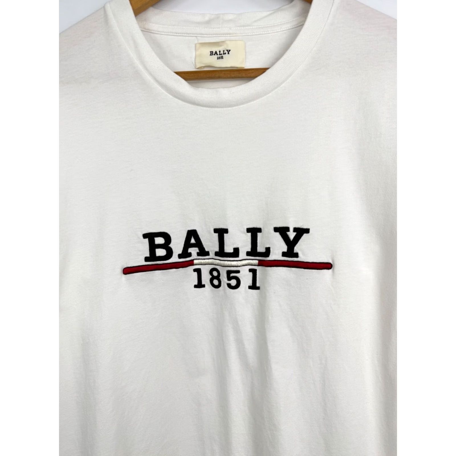 Bally Bally 1851 Classic T-Shirt White M Mens Shirt Small two spots Rare Retto Size US M / EU 48-50 / 2 - 5 Thumbnail