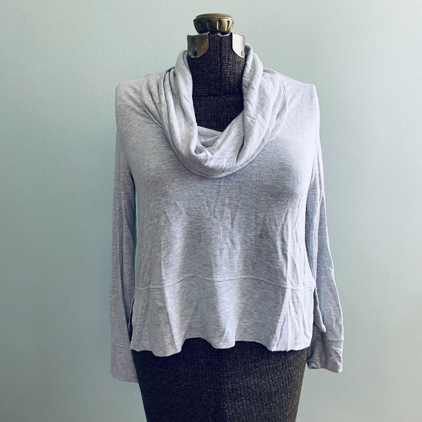 Lou & Grey Lou & Grey gray cowl neck light sweater Size S / US 4 / IT 40 - 1 Thumbnail