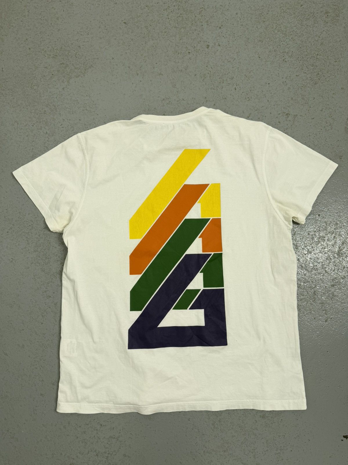 Givenchy Givenchy Rare Back Logo T-Shirt Size US XL / EU 56 / 4 - 2 Thumbnail