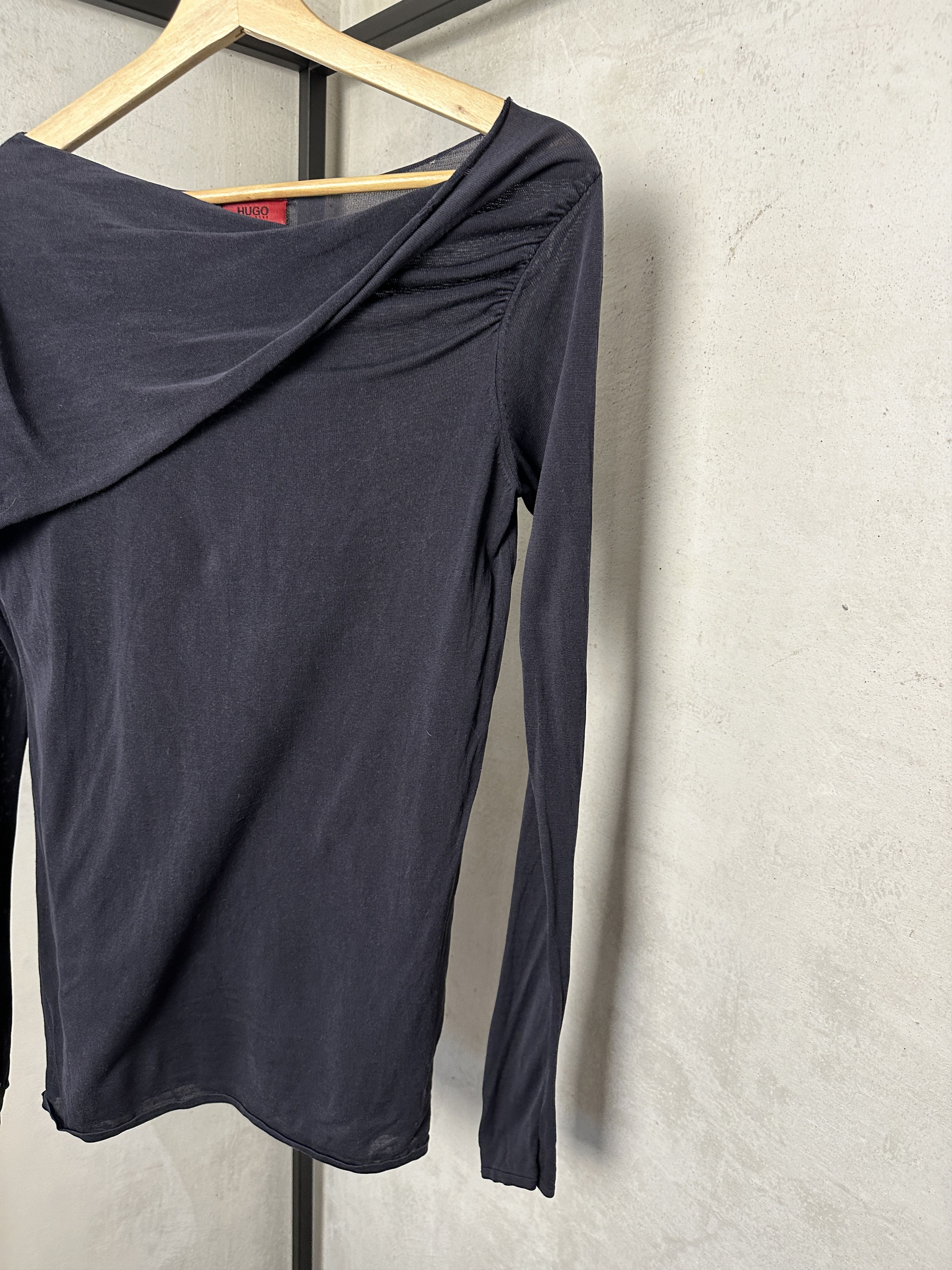 Hugo Hugo Long-Sleeve Top Size S / US 4 / IT 40 - 3 Thumbnail