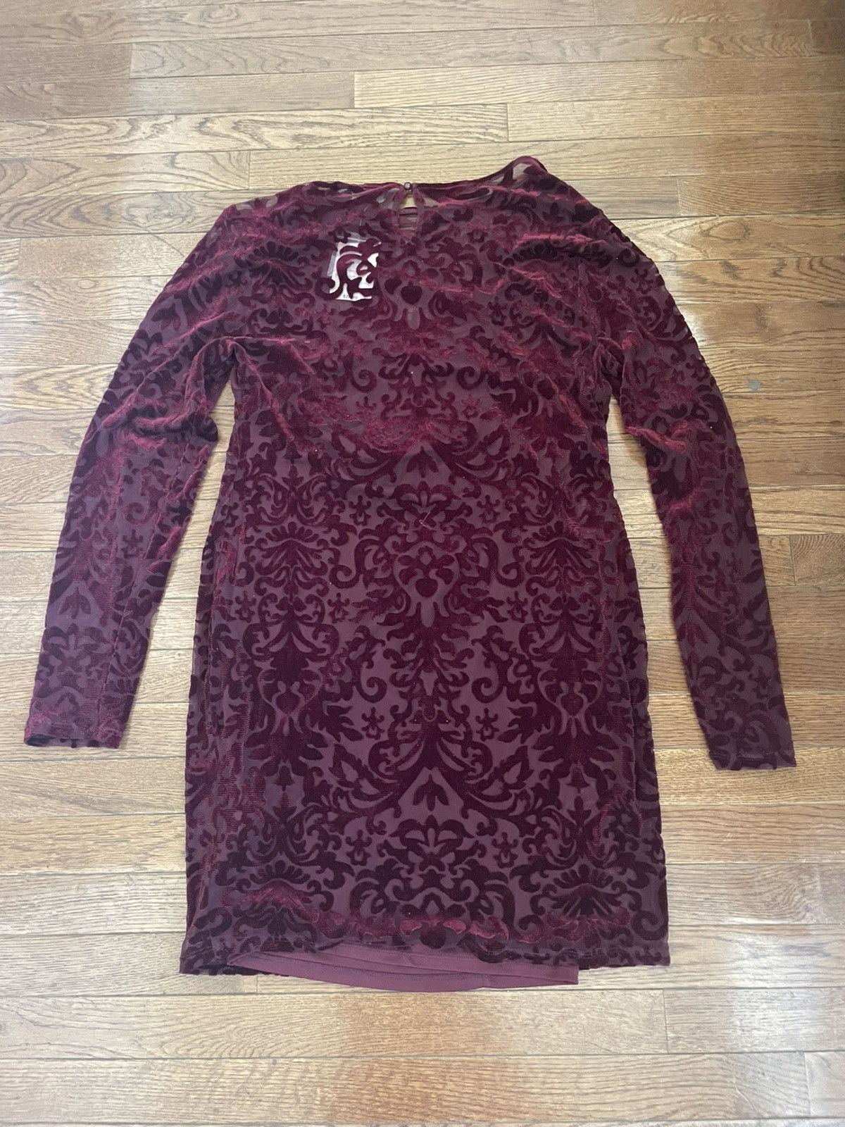 Forever 21 Forever 21 burgundy velvet print and sheer long sleeve dress Size XXL / US 16-18 / IT 52-54 - 2 Thumbnail