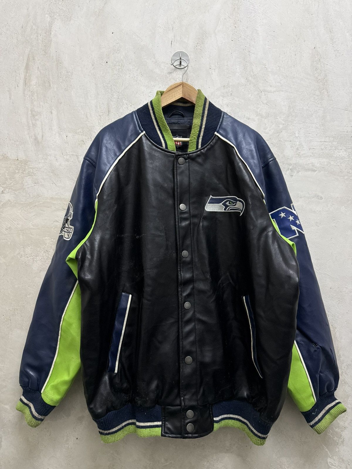 NFL Distressed Seattle Seahawks Leather Varsity Jacket Size US XXL / EU 58 / 5 - 3 Thumbnail