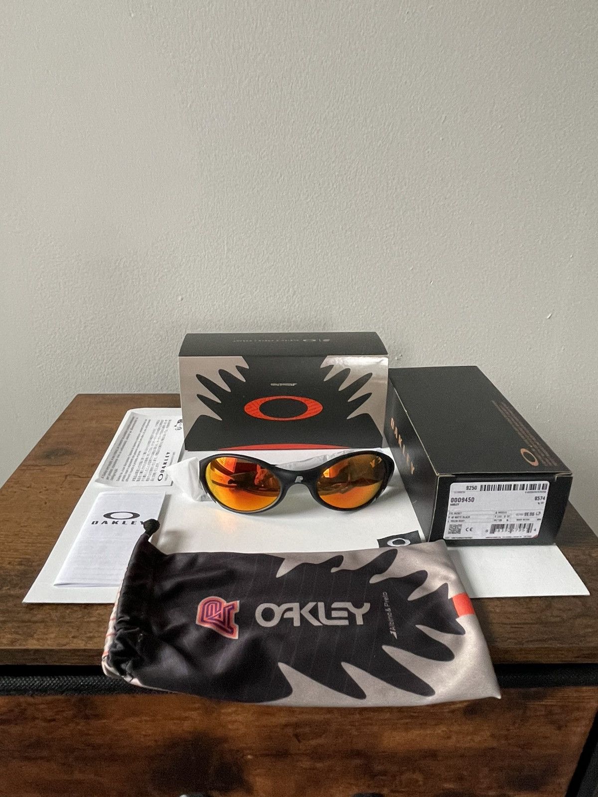 Other A&P® X OAKLEY® EYE JACKET™ MATTE BLACK W/ PRIZM RUBY Size ONE SIZE - 7 Thumbnail