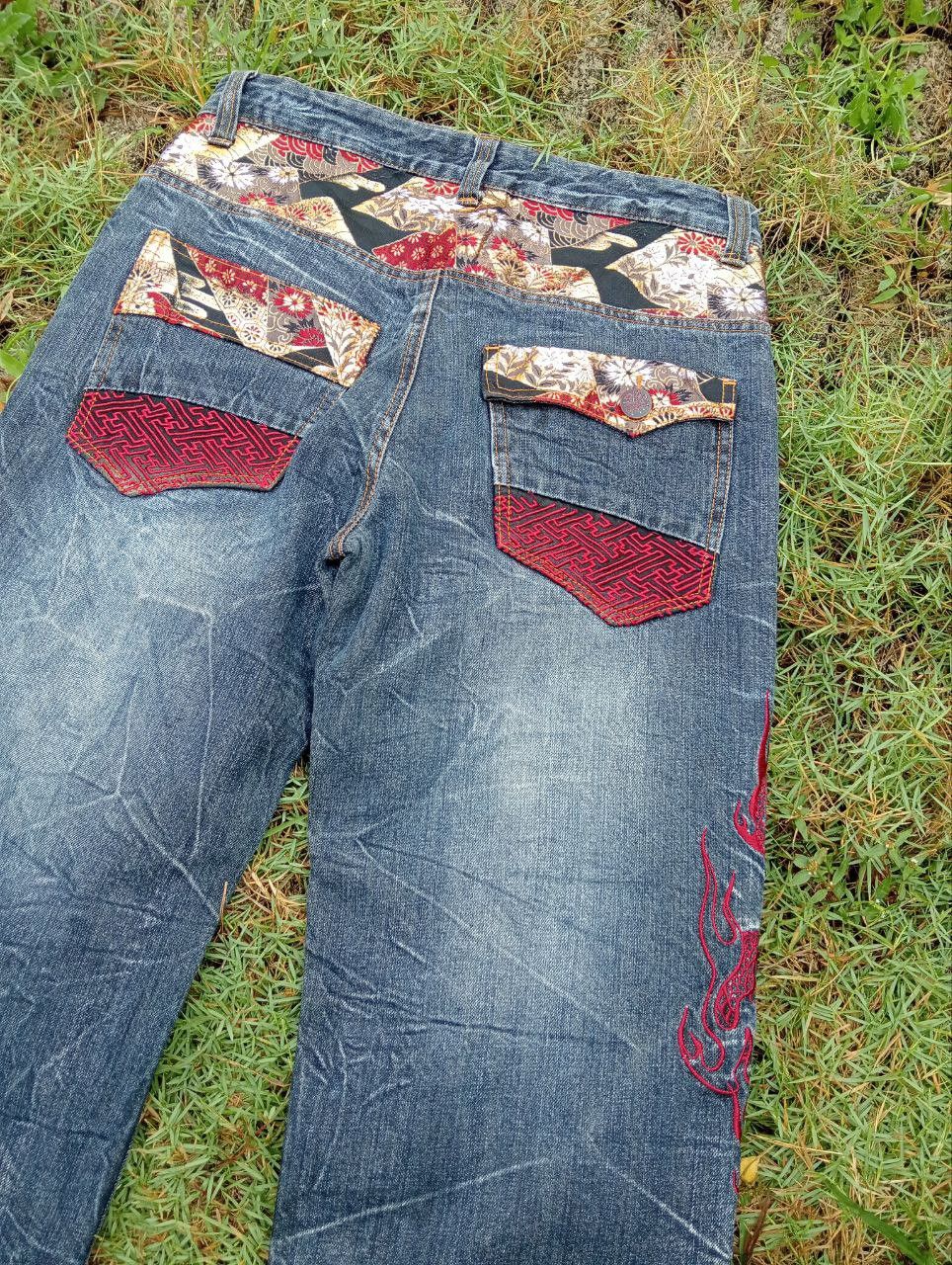 Japanese Brand Vintage Japanese Dragon Embroidery Jeans Size US 31 - 10 Thumbnail