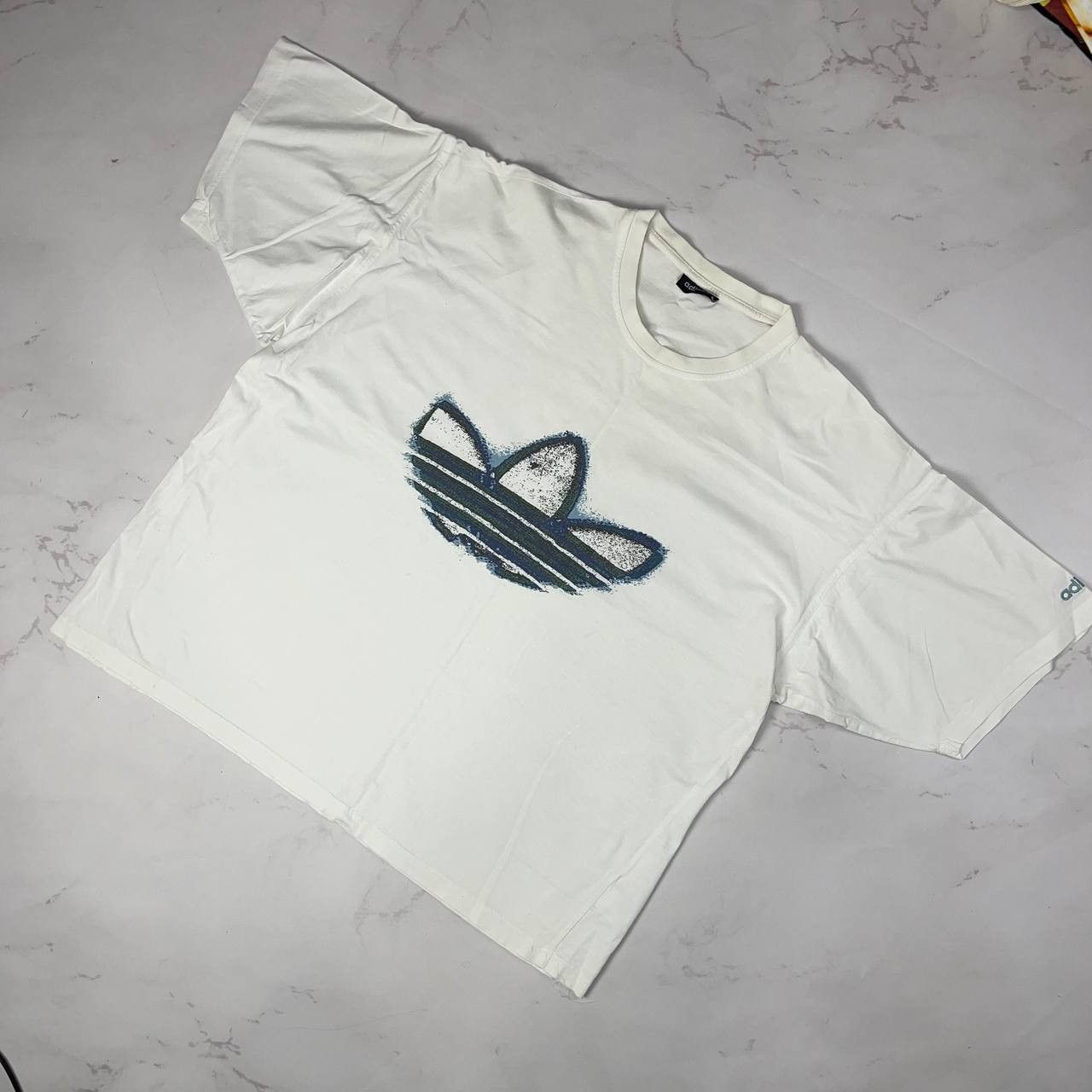 Adidas Adidas Vintage Adidas y2k big logo T Shirt 90's Sz XL White Size US XL / EU 56 / 4 - 2 Thumbnail