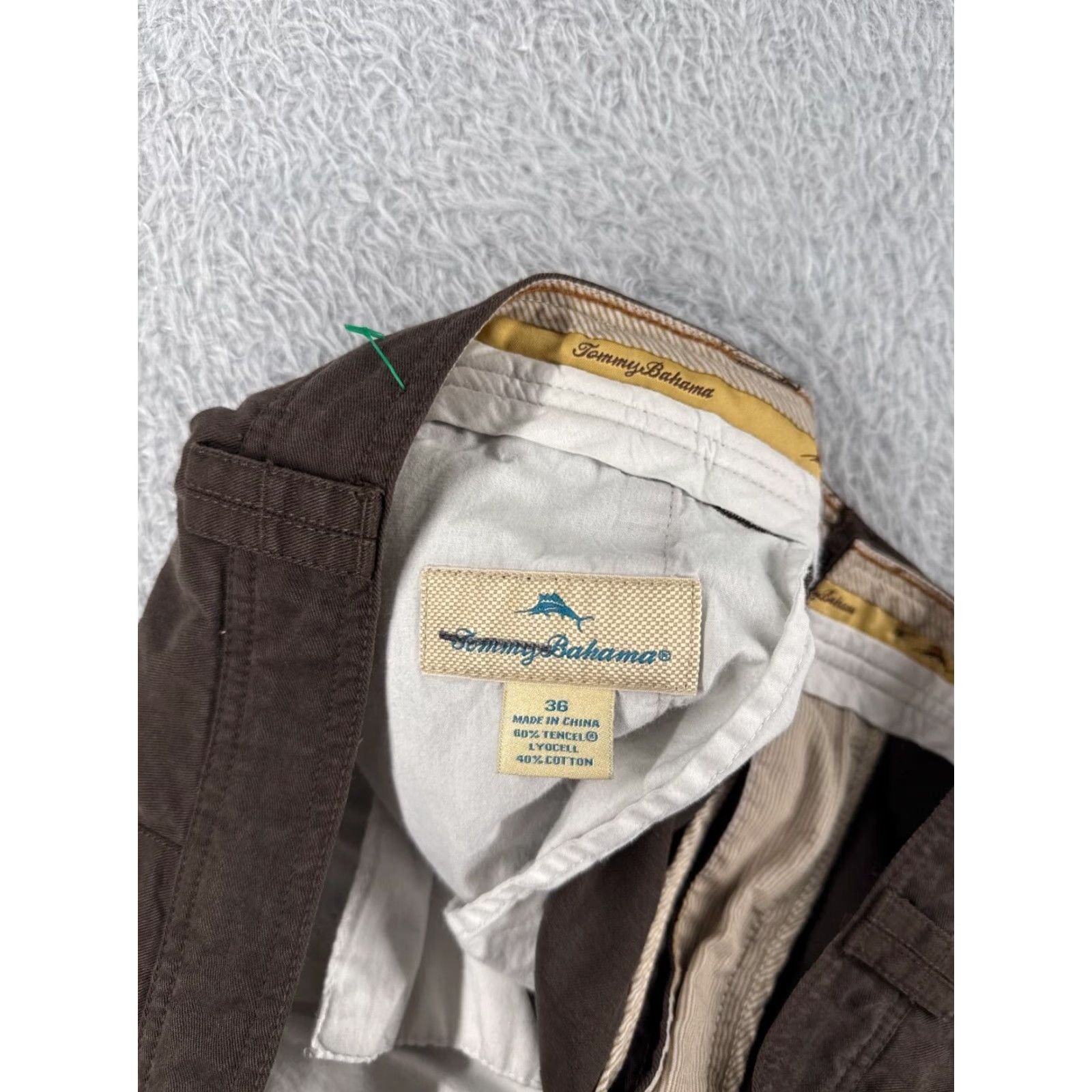 Tommy Bahama Tommy Bahama Shorts Men 36 Brown Cotton Blend Chino Beach Resort Vacation Aloha Designer Logo Pockets Quick Dry Mens Size US 36 / EU 52 - 7 Thumbnail