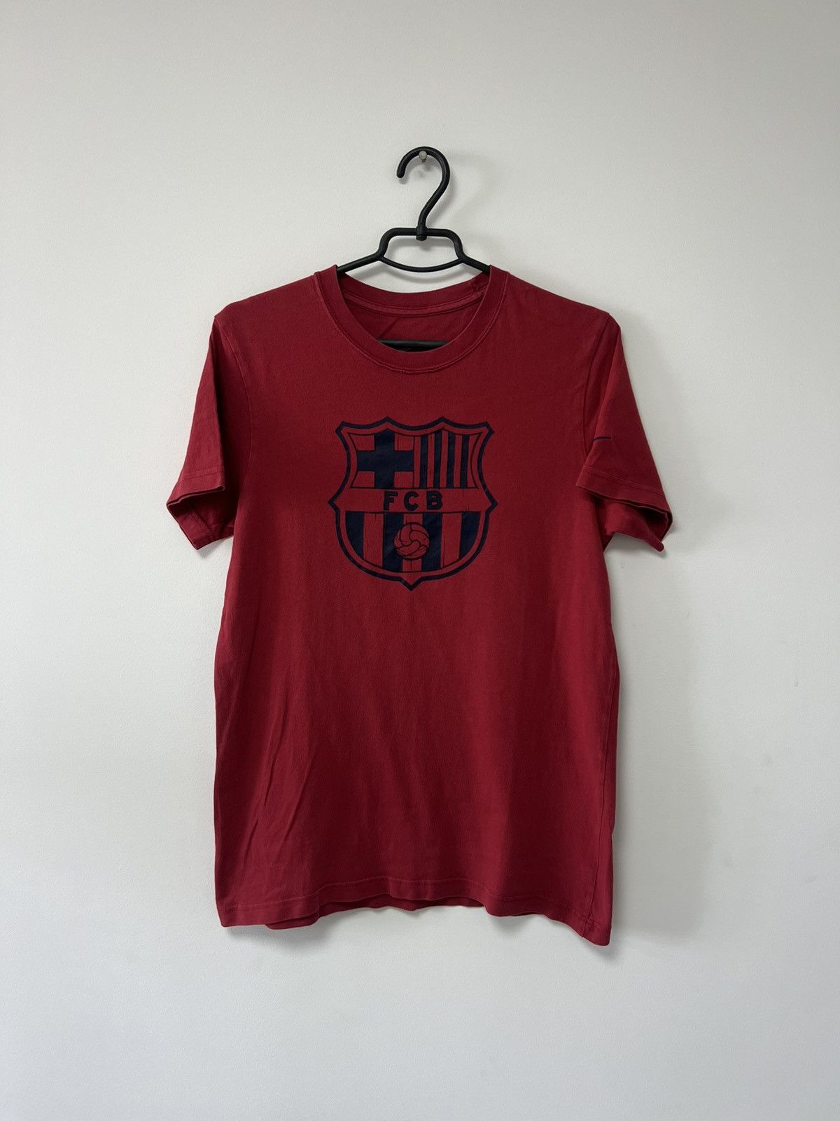 Nike Fc Barcelona Training Football Nike T shirt Cotton Red sz M Size US M / EU 48-50 / 2 - 3 Thumbnail