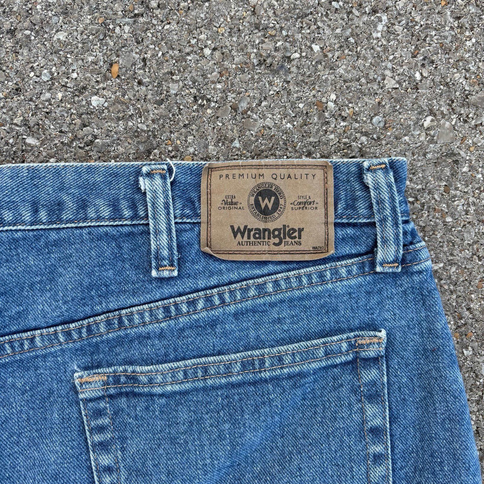 Wrangler Vintage baggy jorts Size US 36 / EU 52 - 6 Thumbnail