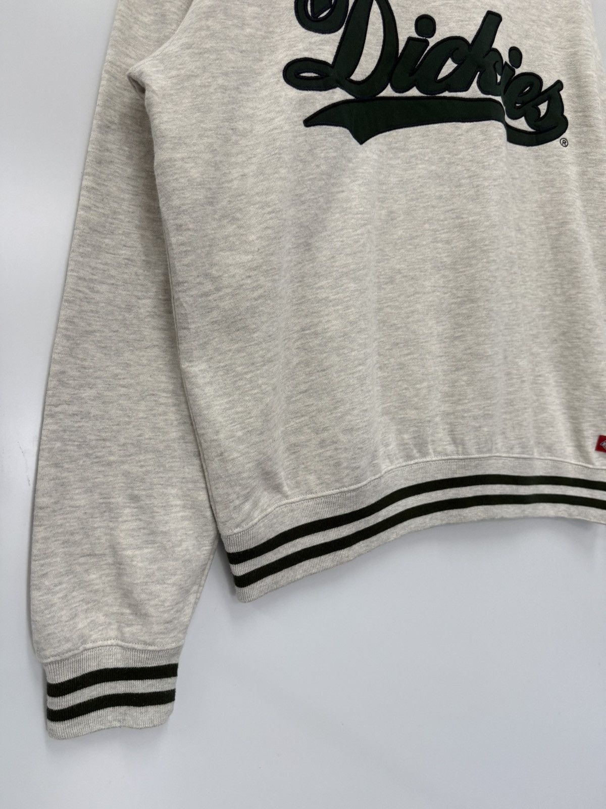 Dickies 🔥 Y2K DICKIES SPELLOUT LOGO STREETWEAR SWEATSHIRT - M Size US M / EU 48-50 / 2 - 3 Thumbnail