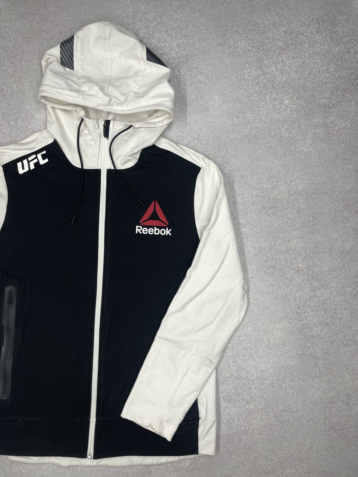 Reebok Mens Reebok UFC Conor McGregor Zip Hoodie Size M Size US M / EU 48-50 / 2 - 9 Thumbnail