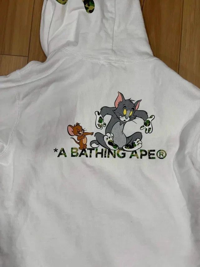 Bape Bape x tom and jerry footprints pullover hoodie White SS21 Size US L / EU 52-54 / 3 - 6 Thumbnail