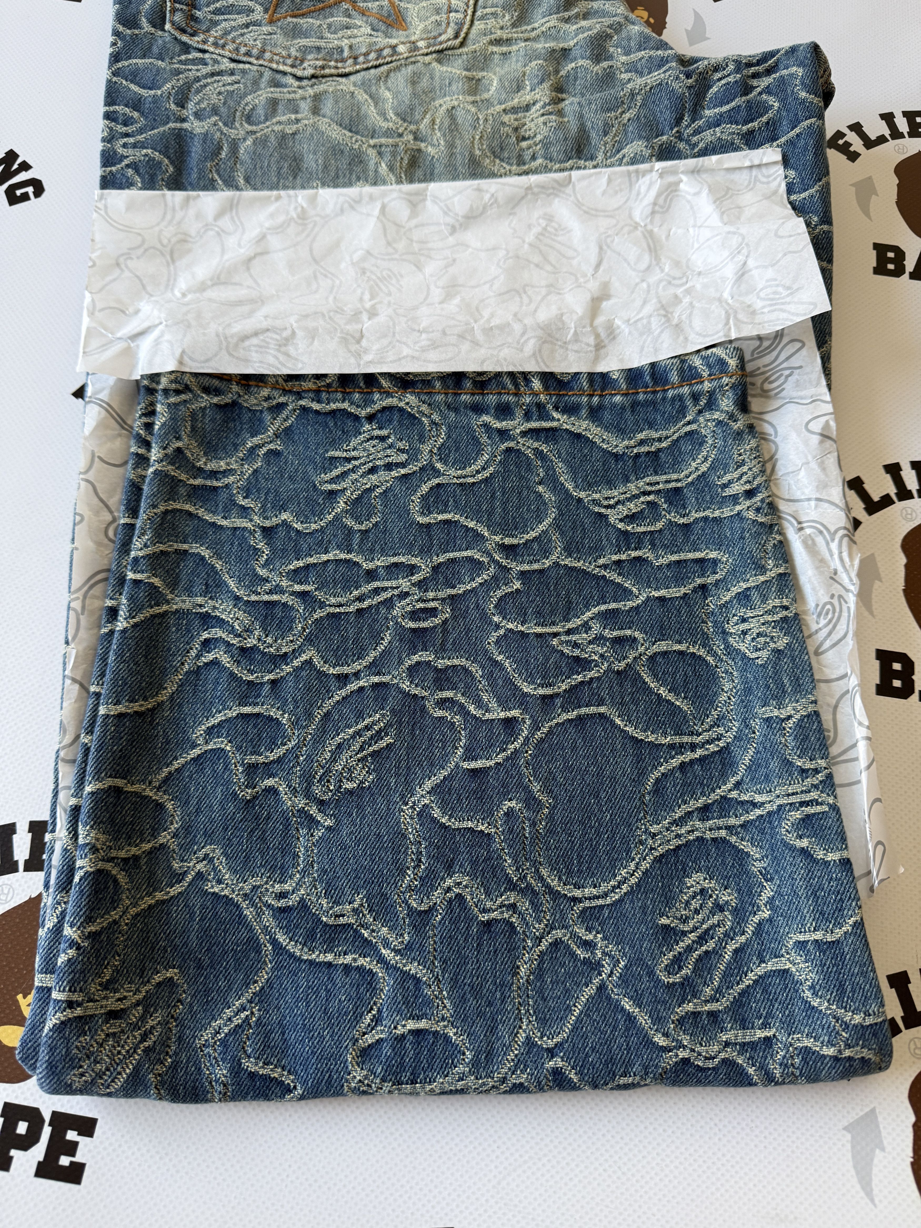 Bape LINE CAMO JACQUARD ONE POINT RELAXED FIT 13OZ DENIM PANTS Size US 31 - 6 Thumbnail