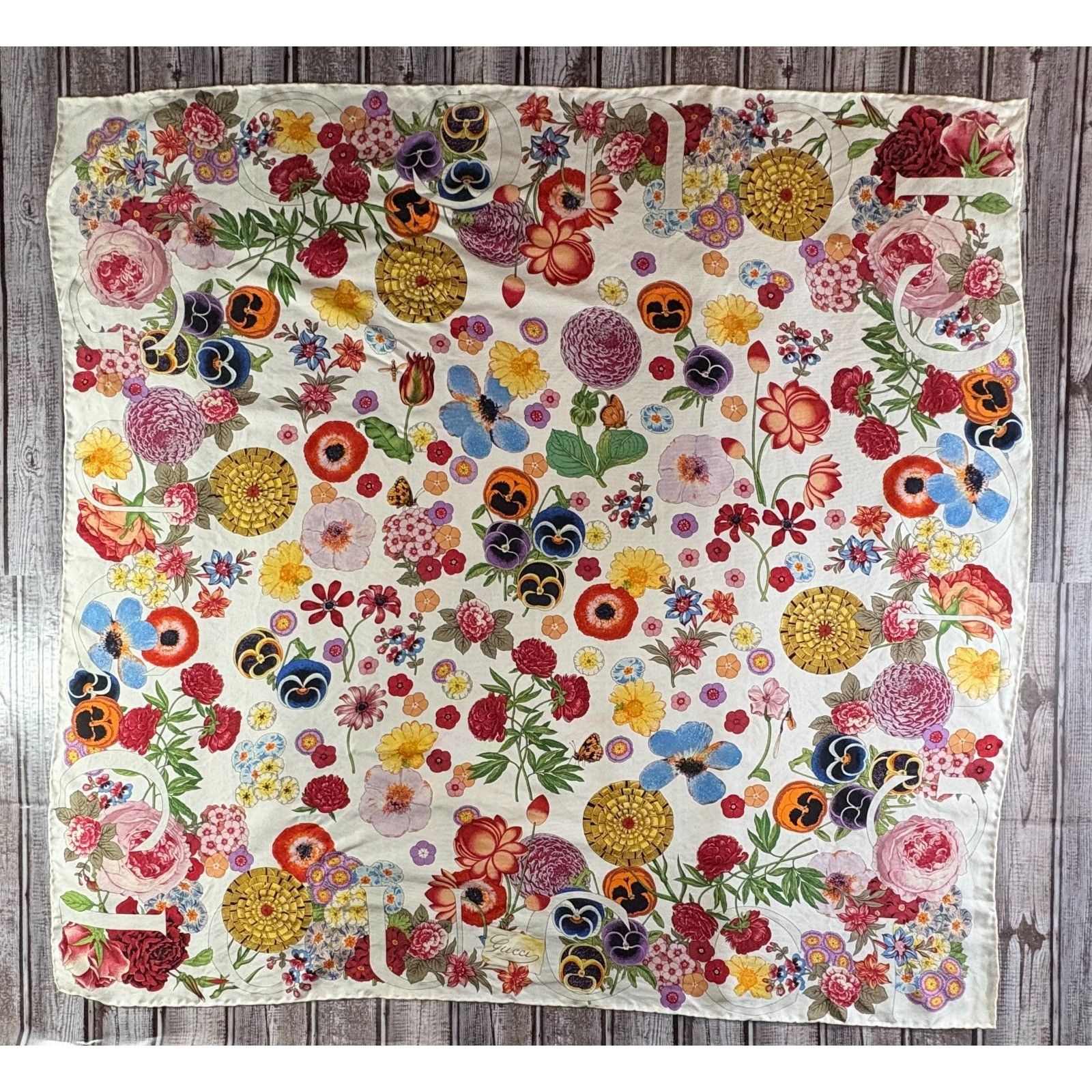 Gucci Gucci Silk Classic Floral Design Scarf 34" Size ONE SIZE - 1 Thumbnail