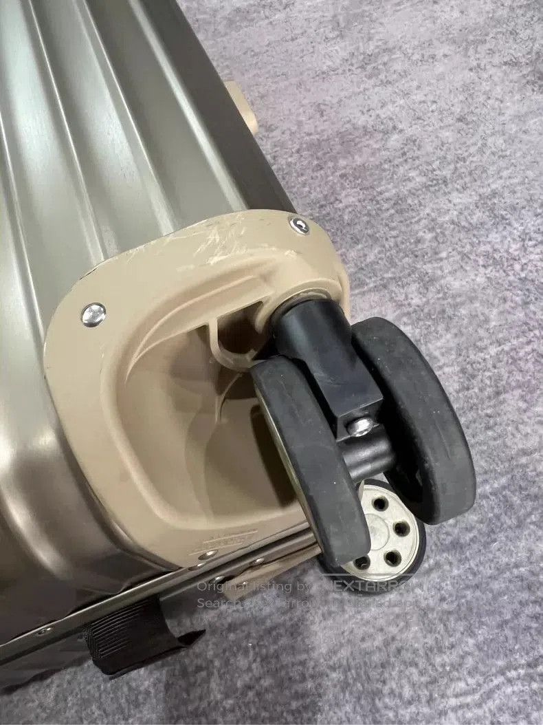 MCM Rimowa titanium color 30. Size ONE SIZE - 4 Thumbnail