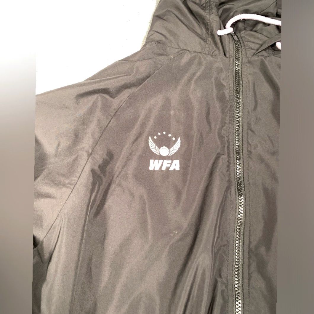 Vintage White Fox Boutique Black Windbreaker Jacket Medium M Womens Nylon Active Basic Jacket 2020s? Size M / US 6-8 / IT 42-44 - 7 Thumbnail