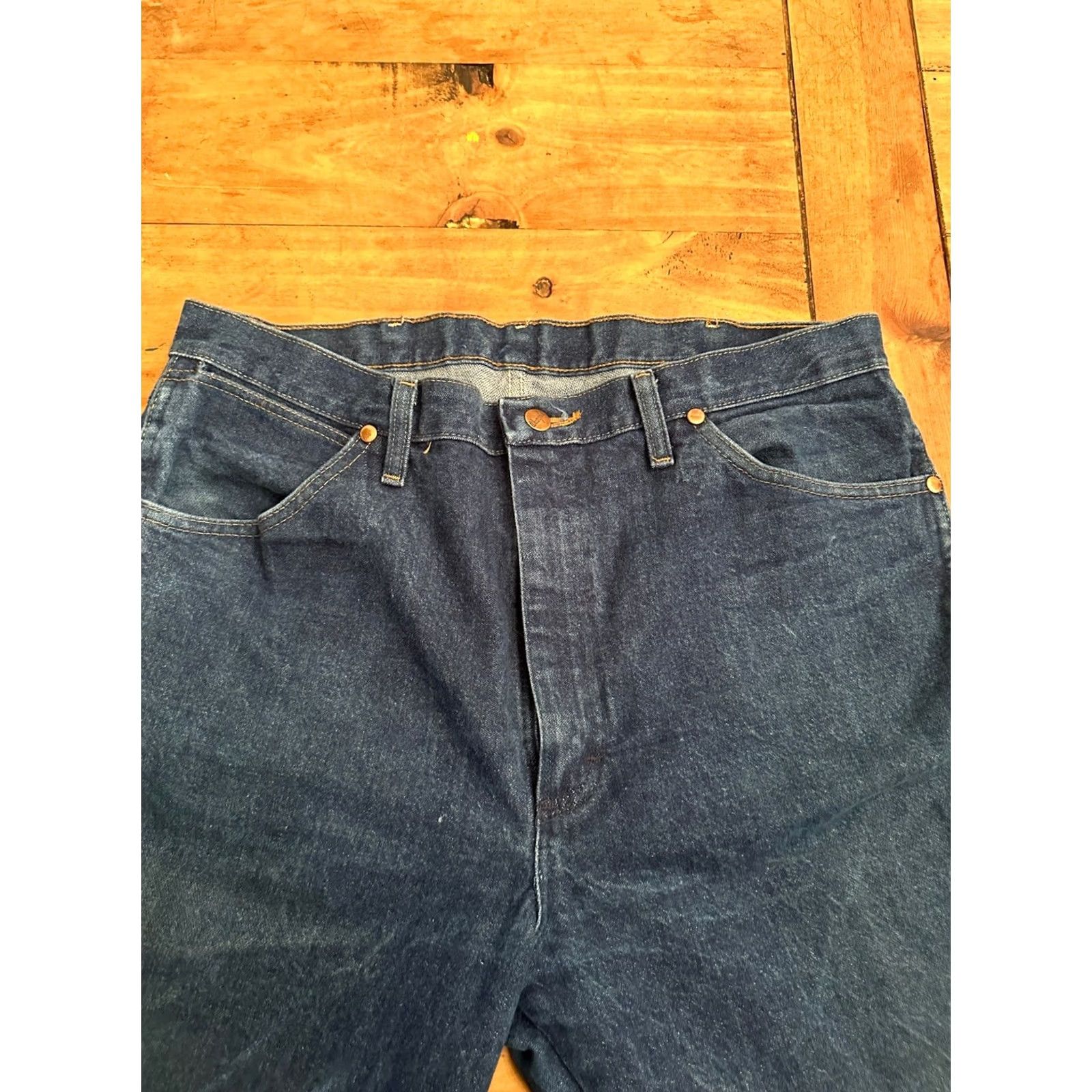 Wrangler Wrangler 13MWZ Jeans Mens 36 x 34 Blue Denim Classic Cowboy Cut Straight Jeans Mexico Size US 36 / EU 52 - 6 Thumbnail