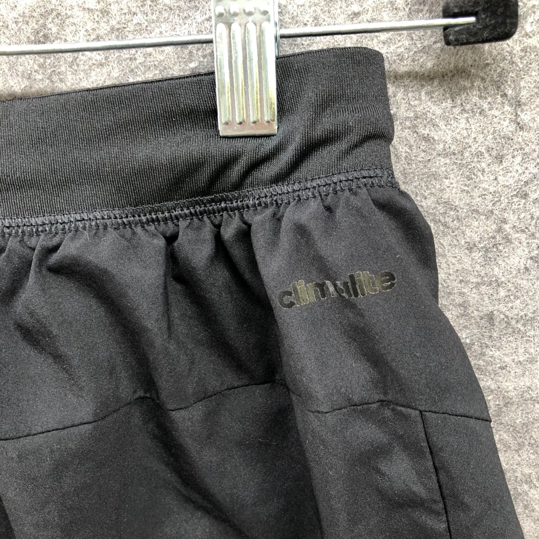 Adidas Adidas Active Shorts Mens M Black Training 9.5'' Inseam Gym Running Size US 31 - 4 Thumbnail