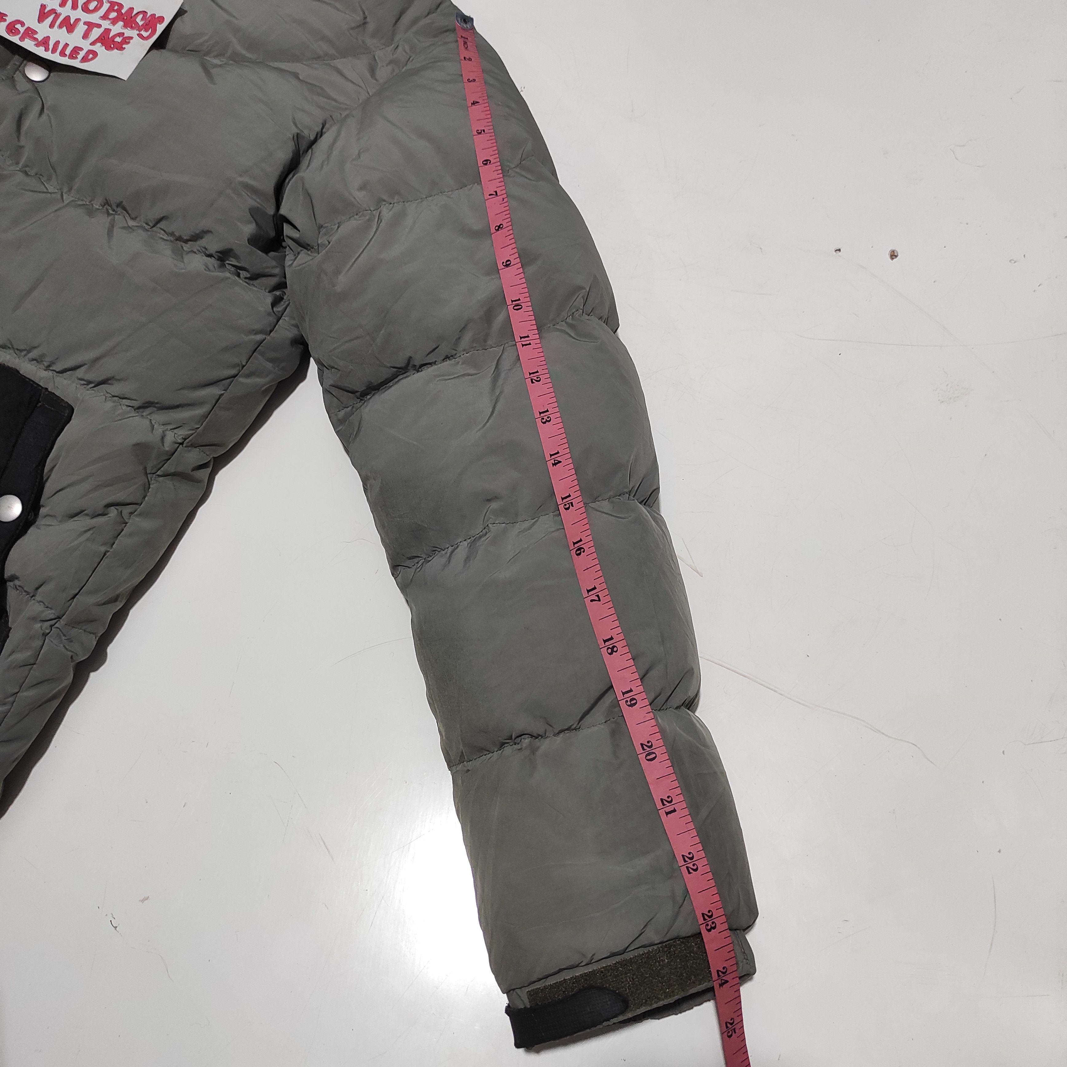 Undercover Uniqlo Undercover Puffer Jacket Size US S / EU 44-46 / 1 - 21 Thumbnail