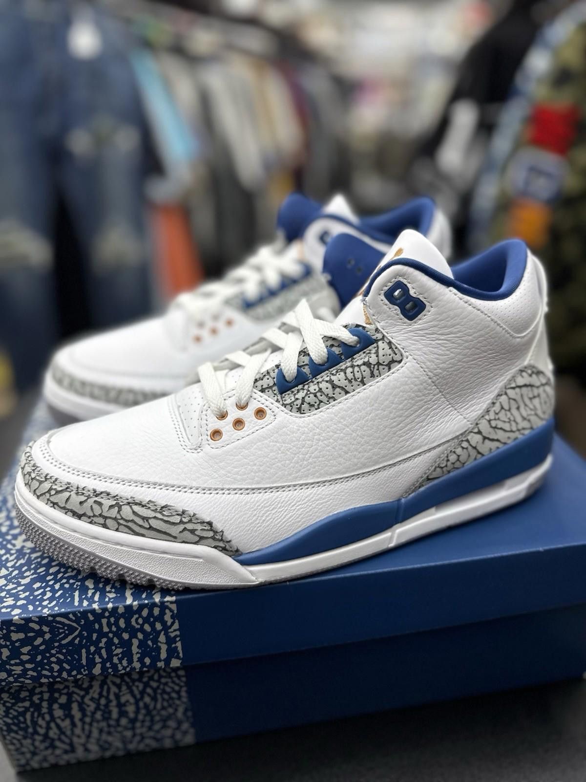 Jordan Brand Jordan 3 Retro Washington Wizards (CT8532-148) Size 10.5 - Size US 10.5 / EU 43-44 - 2 Thumbnail