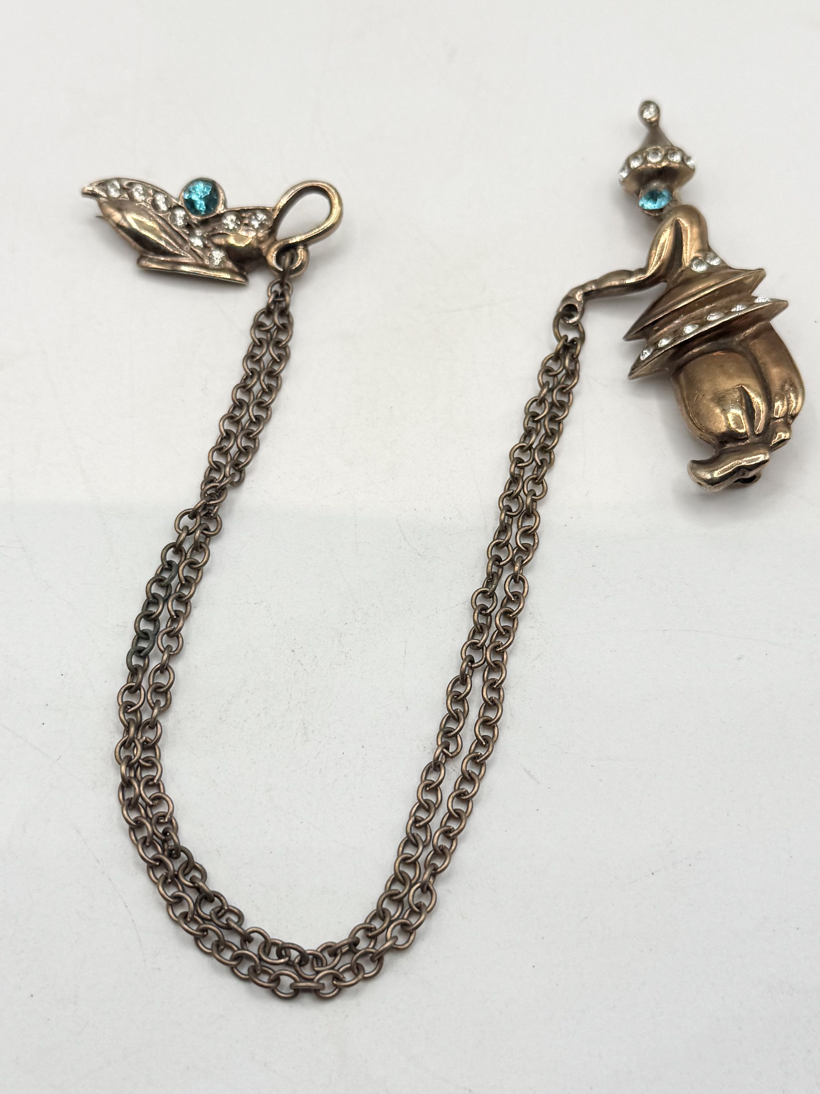 Vintage Estate vintage genie and lamp chatelaine pin Size ONE SIZE - 1 Thumbnail