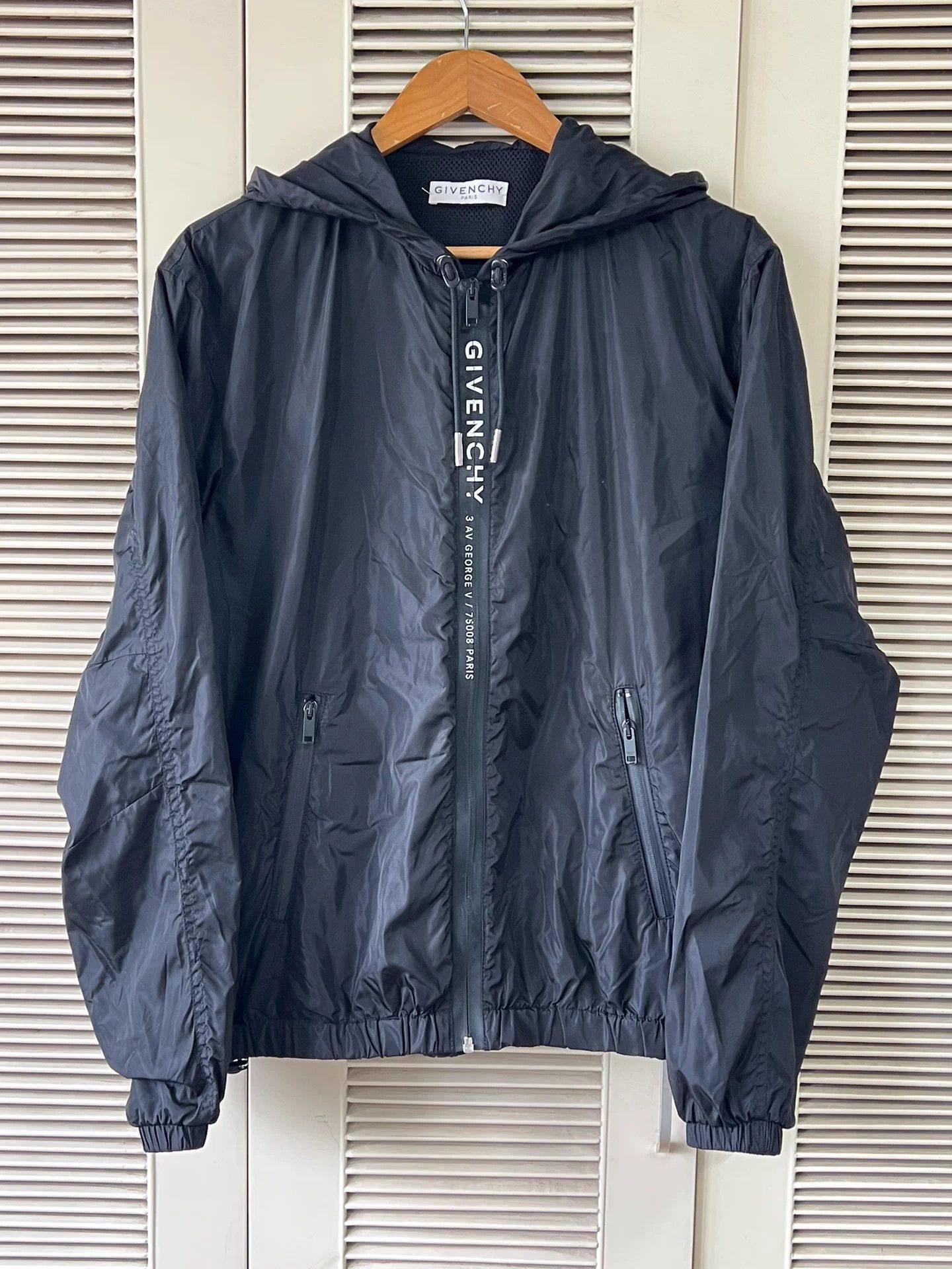 Givenchy Givenchy men's black hooded jacket 48 Size US M / EU 48-50 / 2 - 1 Thumbnail