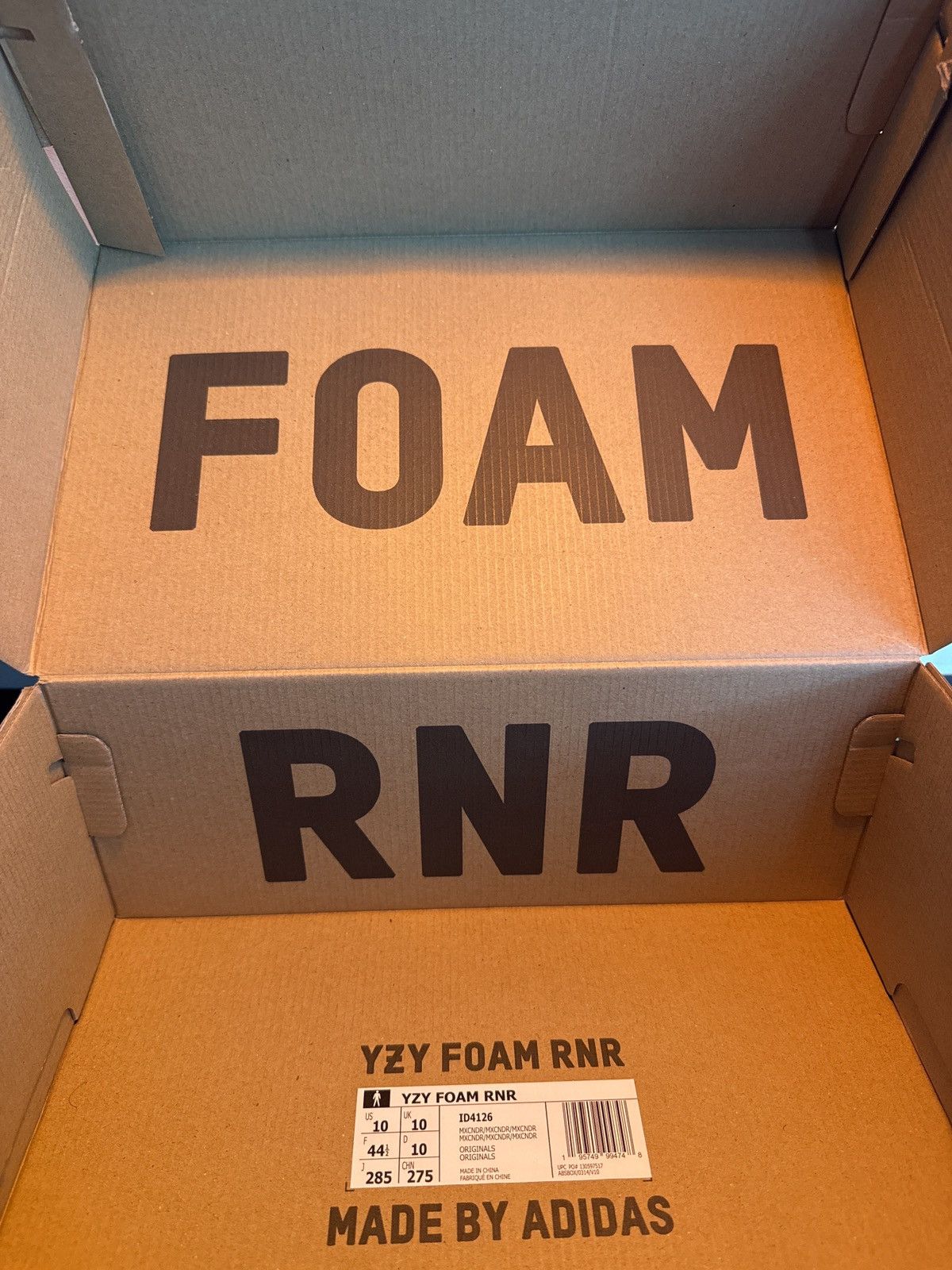Adidas Yeezy Foam rnnr Size US 10 / EU 43 - 11 Thumbnail