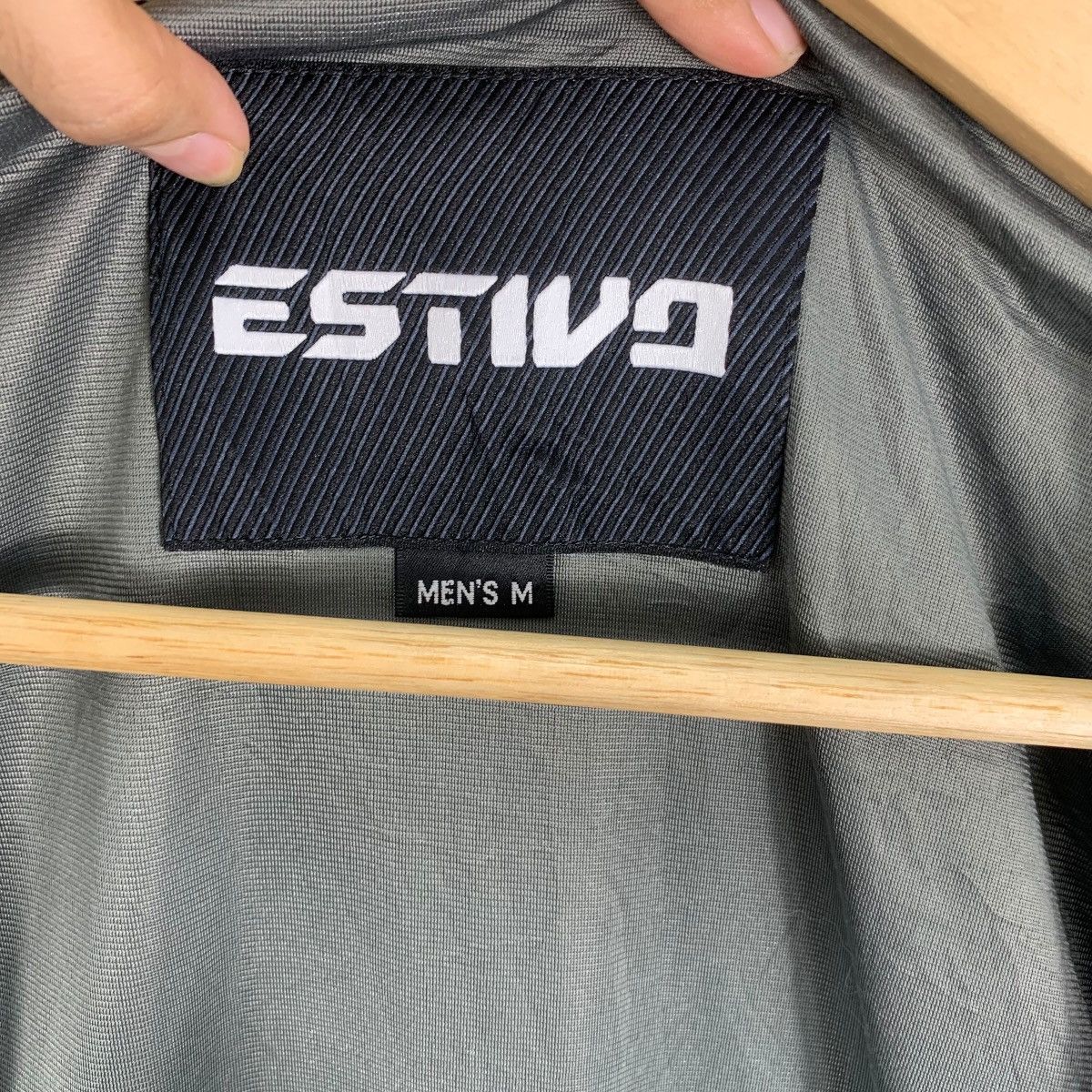 Vintage Vintage ESTIVO JAPAN Reflective Logo Jacket Windbreaker Size US M / EU 48-50 / 2 - 11 Thumbnail