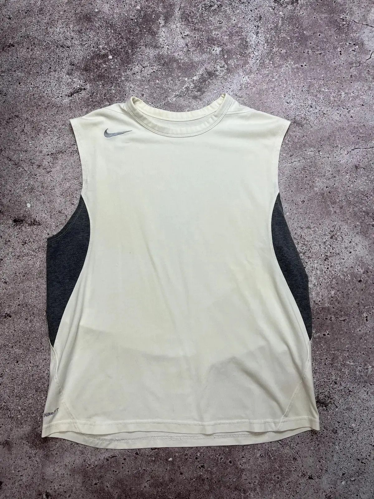 Nike Nike Vintage Y2K Drill Sleeveless T-shirt Size US L / EU 52-54 / 3 - 1 Thumbnail