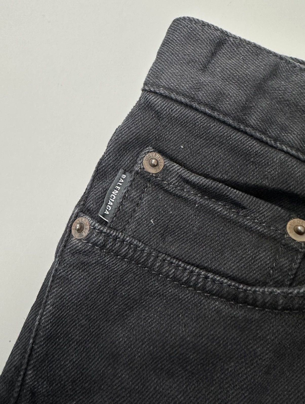 Balenciaga Balenciaga - Demna 2019 Straight Cut Jeans in Black Size US 30 / EU 46 - 9 Thumbnail