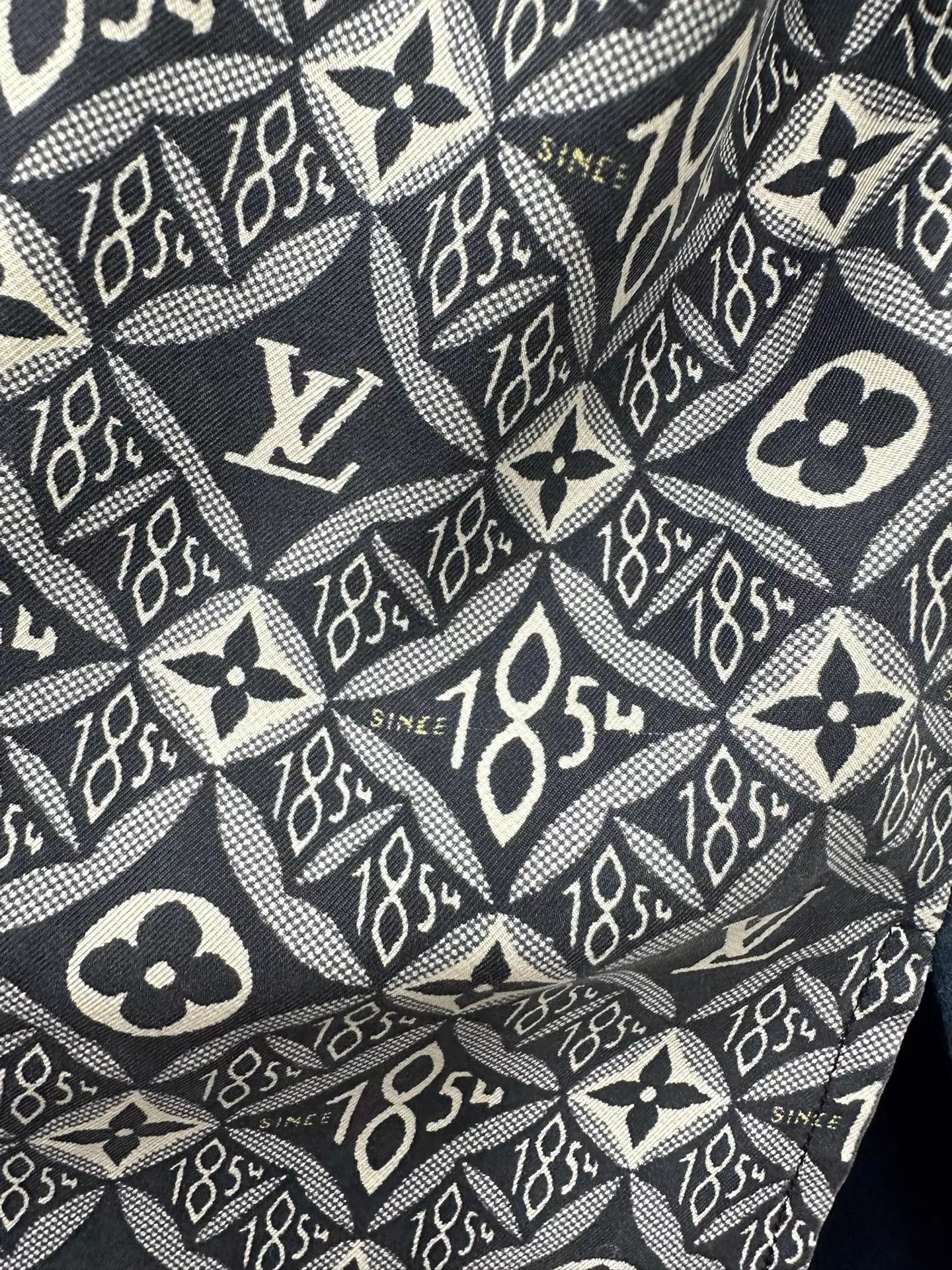Louis Vuitton Louis Vuitton All Over Print Short Sleeve M Size M / US 6-8 / IT 42-44 - 8 Thumbnail