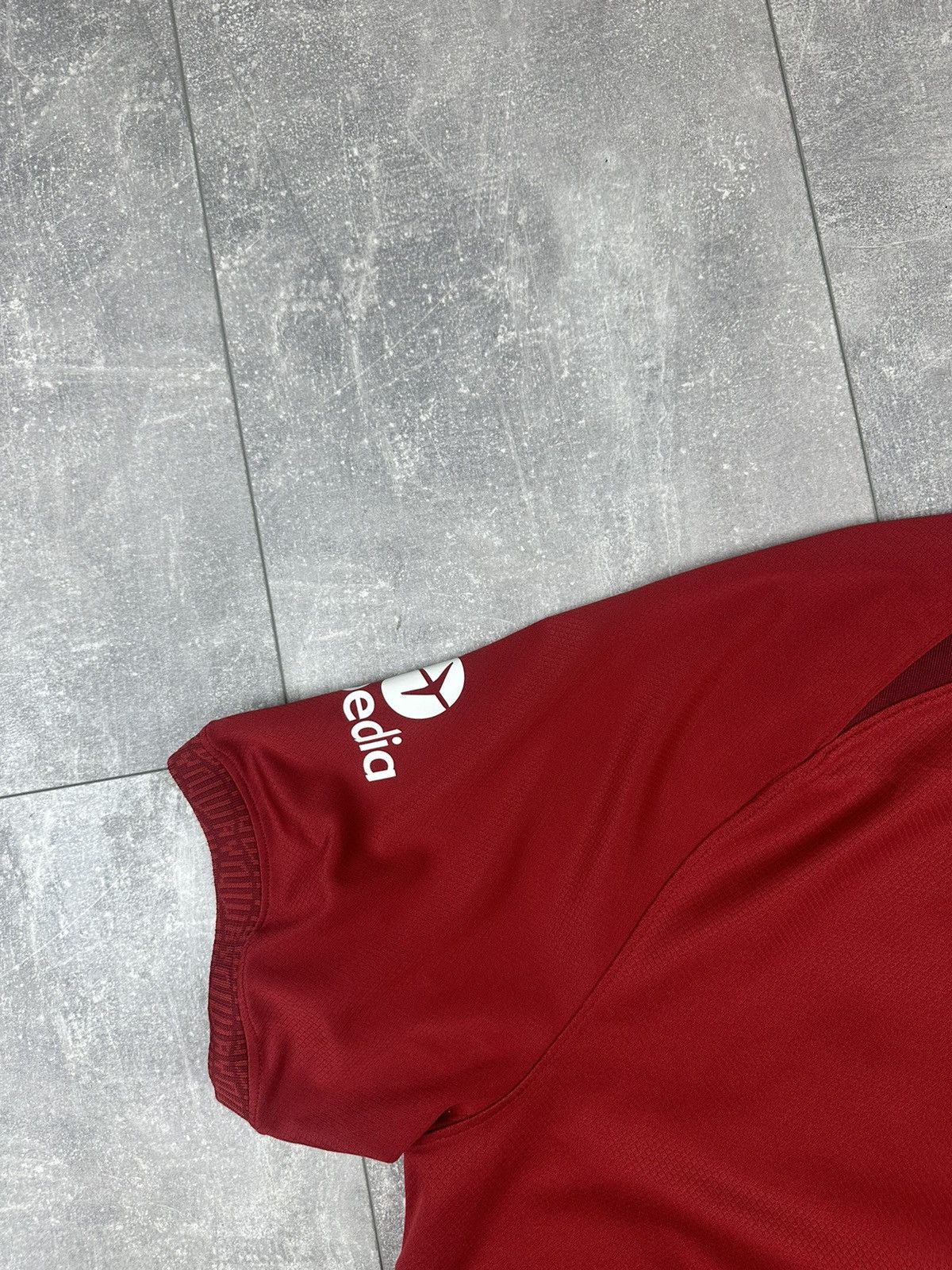 Nike Nike Liverpool Home 2022/23 Soccer Football Jersey Size US XL / EU 56 / 4 - 15 Thumbnail