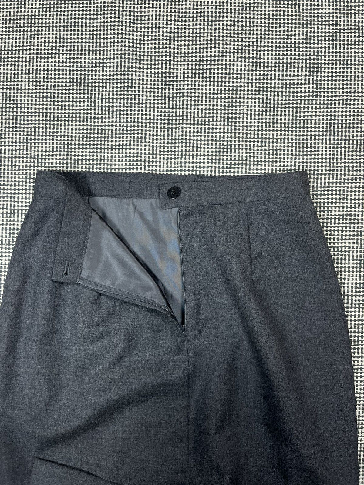 Designer × Giorgio Armani Archive Mani by Giorgio Armani pencil skirt wool gray Size 28" / US 6 / IT 42 - 4 Thumbnail