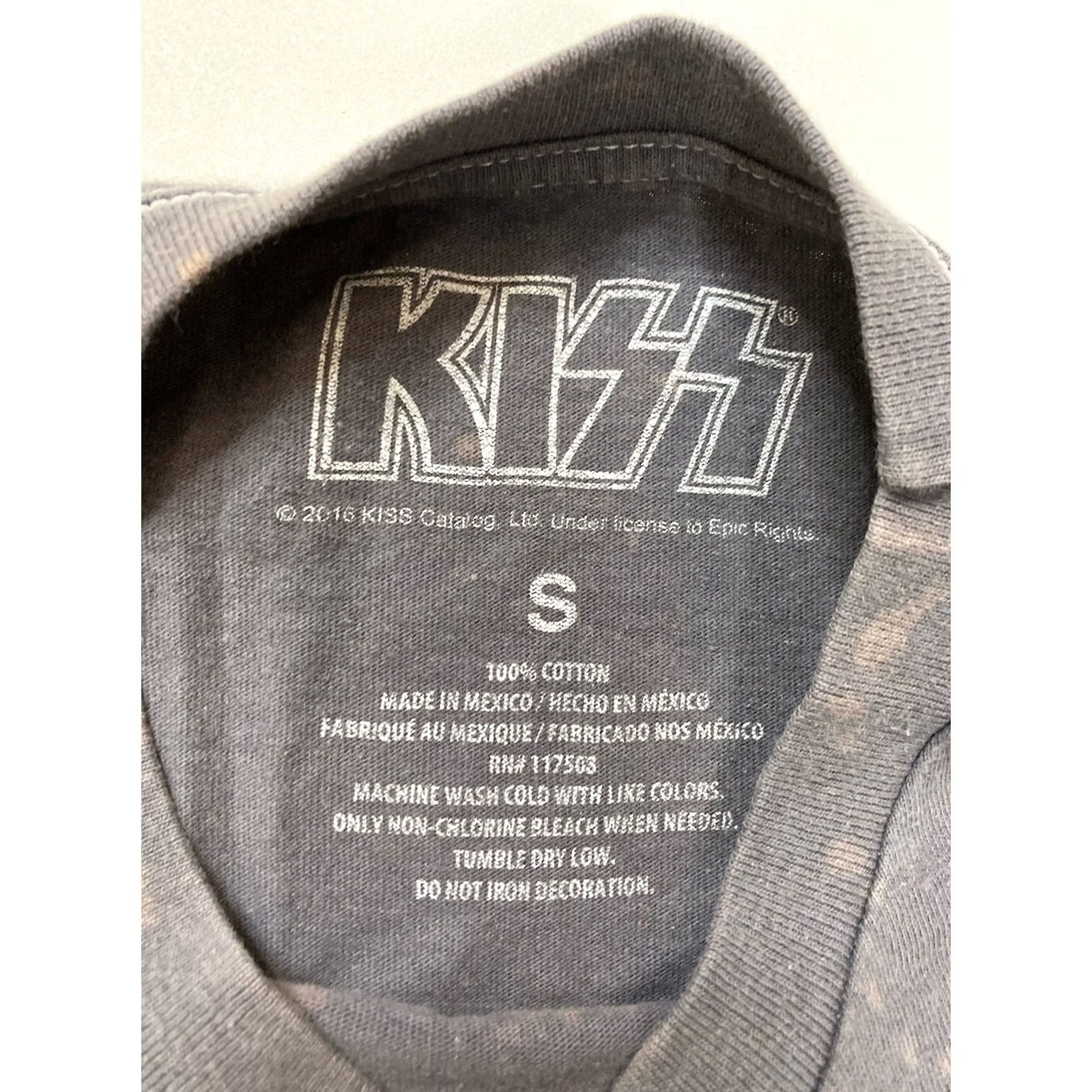 Vintage Kiss Graphic T-shirt Men Small Tie Dye Short Sleeve Music Shirt Size US S / EU 44-46 / 1 - 5 Thumbnail