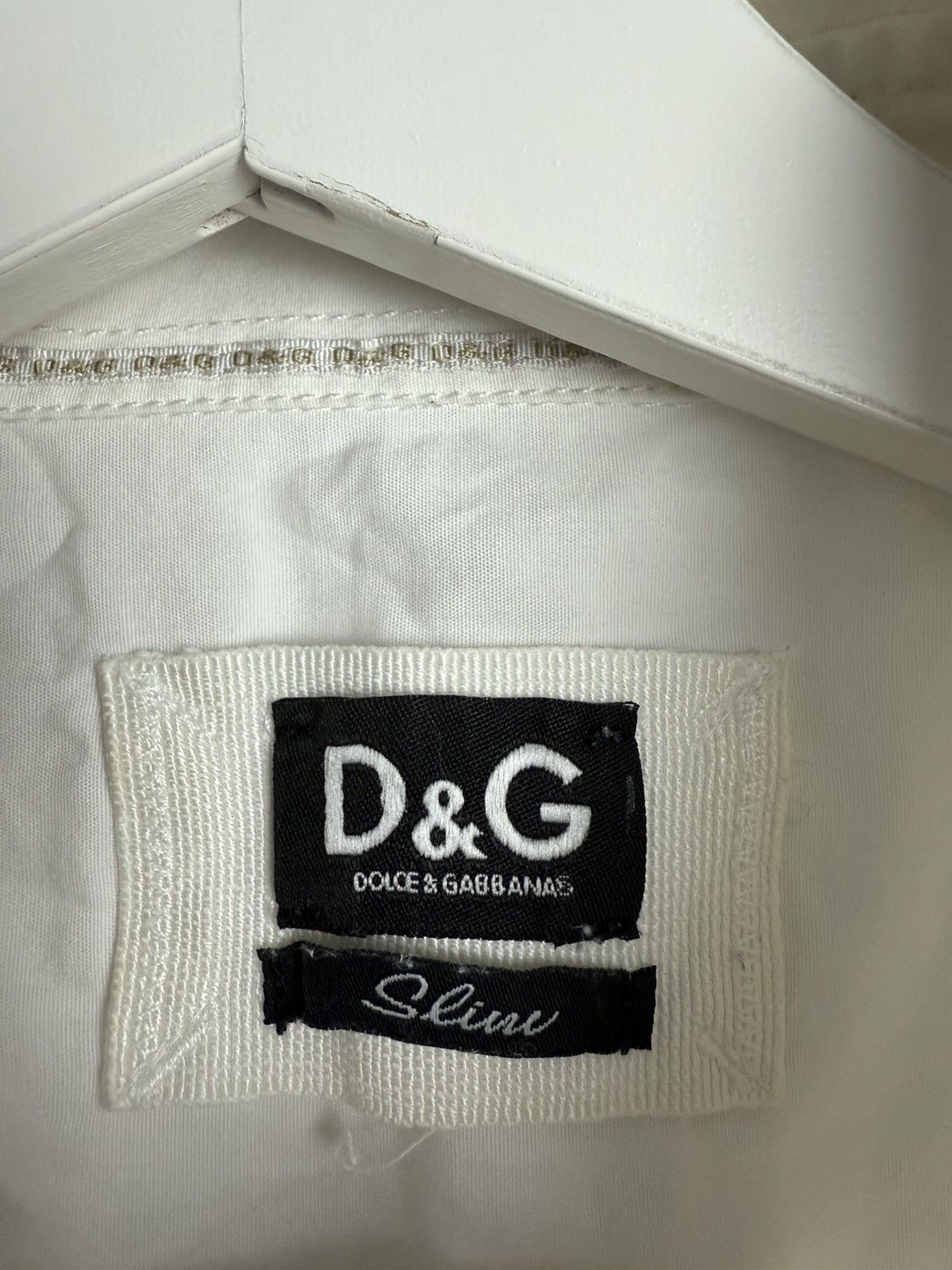 Designer × Dolce & Gabbana × Vintage Vintage y2k Dolce & Gabbana white basic slim fit shirt L 00s Size US L / EU 52-54 / 3 - 5 Thumbnail