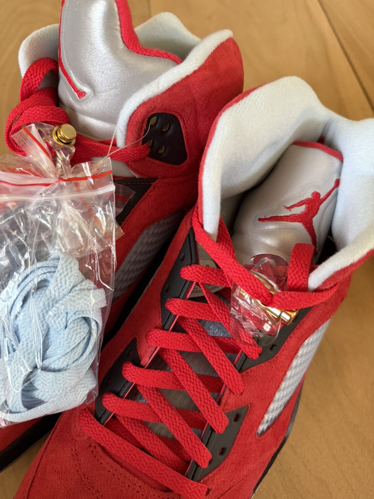Jordan Brand Air Jordan 5 x Trophy Room Retro University Red F&F Size US 14 / EU 47 - 5 Thumbnail