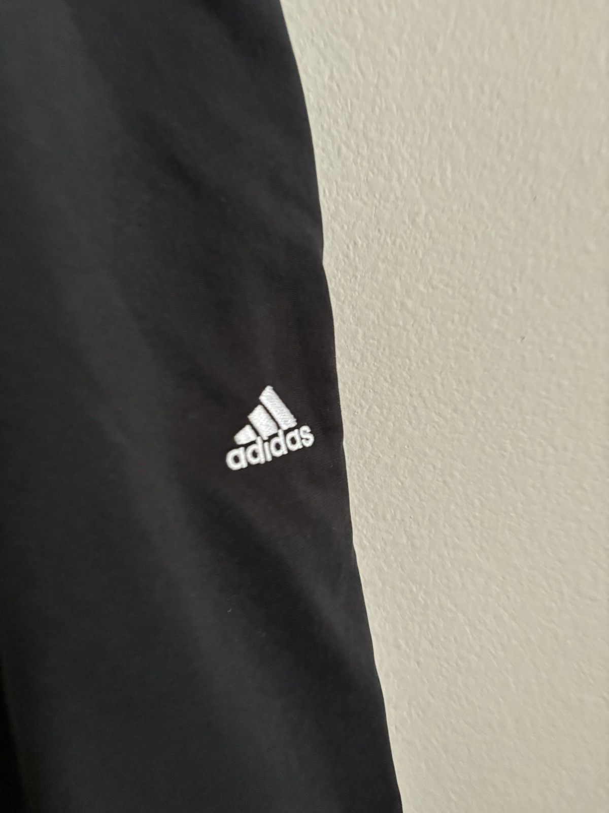 Adidas Vintage 2011 Adidas 3 Stripe Trackpants Size US 32 / EU 48 - 5 Thumbnail