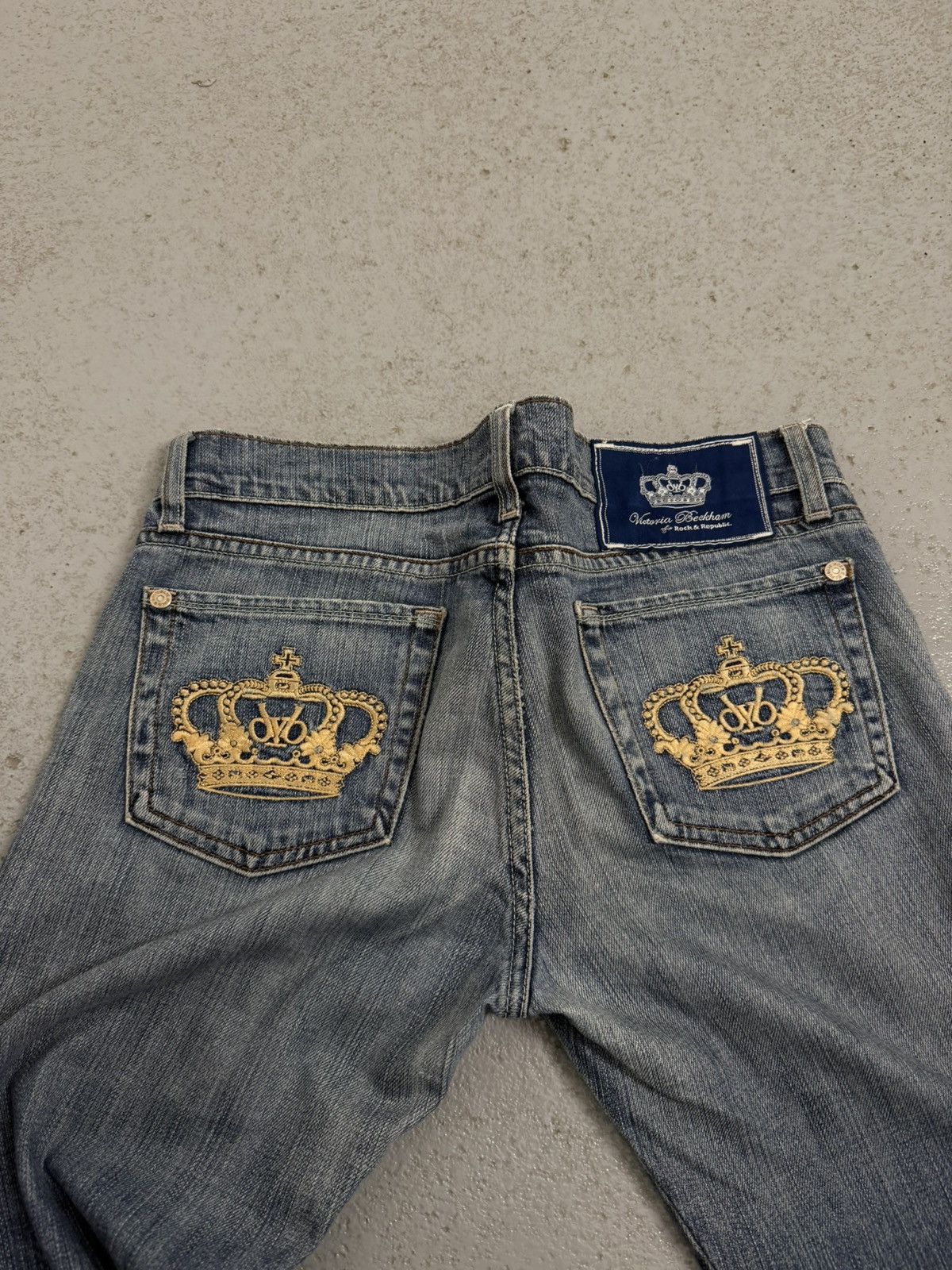 Victoria Beckham Victoria Beckham For Rock & Republic Embroidered Logo Jeans Size 27" / US 4 / IT 40 - 6 Thumbnail