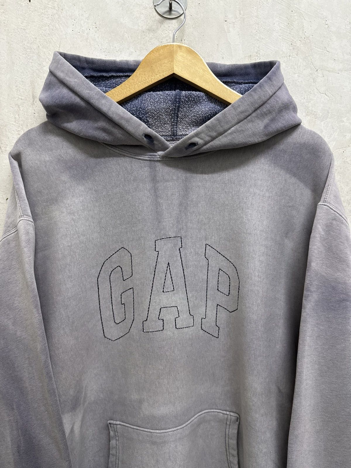 Gap 2000s Sun Faded Gap Hoodie Size US L / EU 52-54 / 3 - 2 Thumbnail