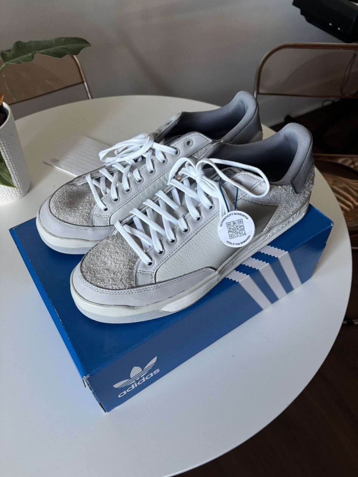 Adidas Rare Adidas Rod Laver Gray Size US 12 / EU 45 - 1 Thumbnail