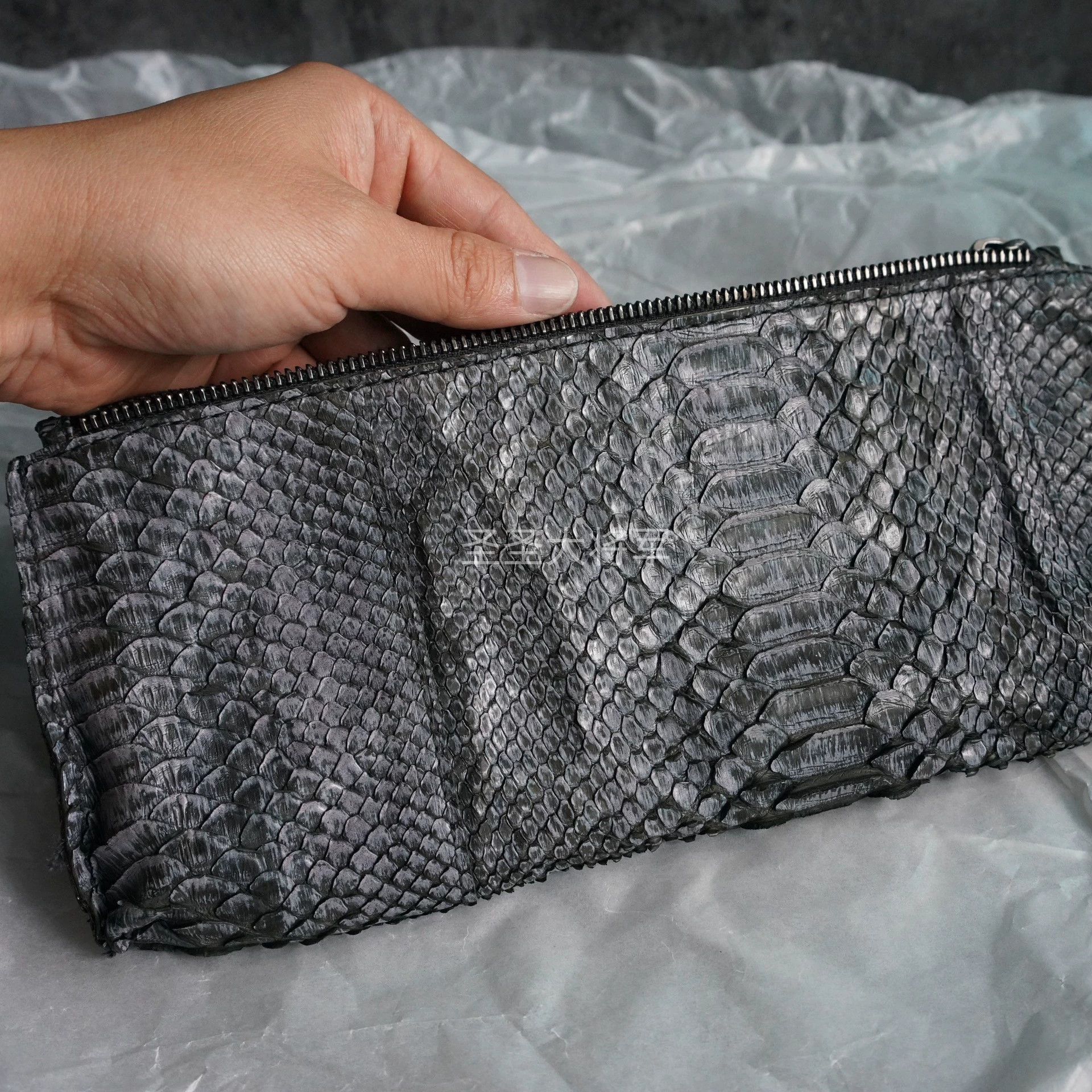 Simona Tagliaferri Simona Tagliaferri Rare Distressed Python Slate Wallet Size ONE SIZE - 3 Thumbnail