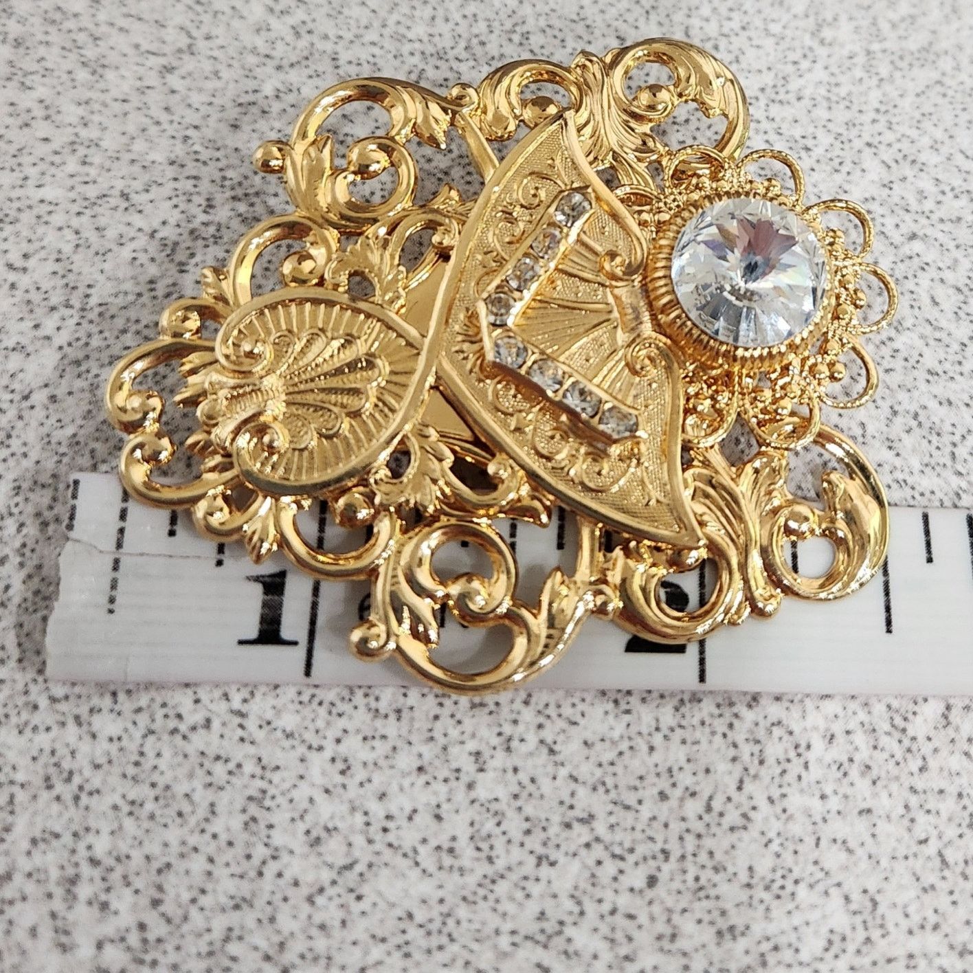 Other VTG Jane Gold Tone Rhinestone Filigree Brooch Signed 1999 Size ONE SIZE - 4 Thumbnail