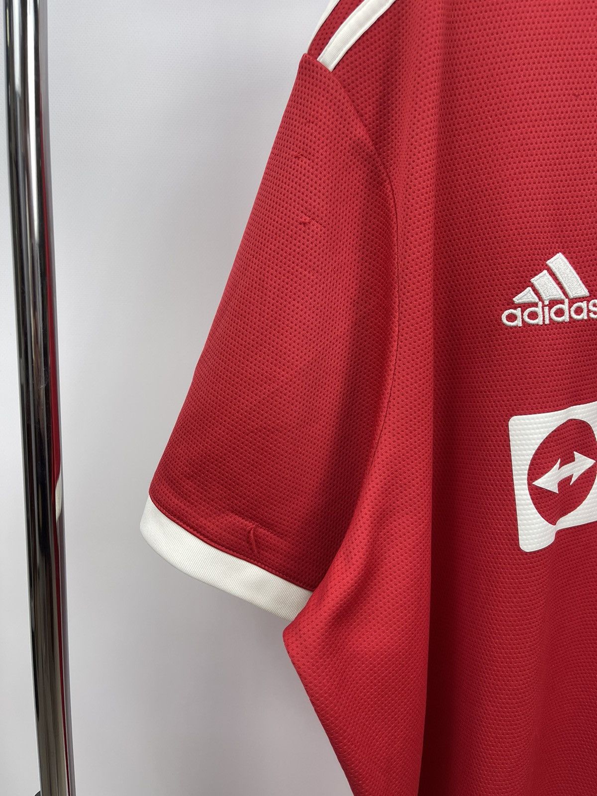 Adidas Manchester United football shirt 2021 - 2022 Adidas Size 3XL Size US XXL / EU 58 / 5 - 4 Thumbnail