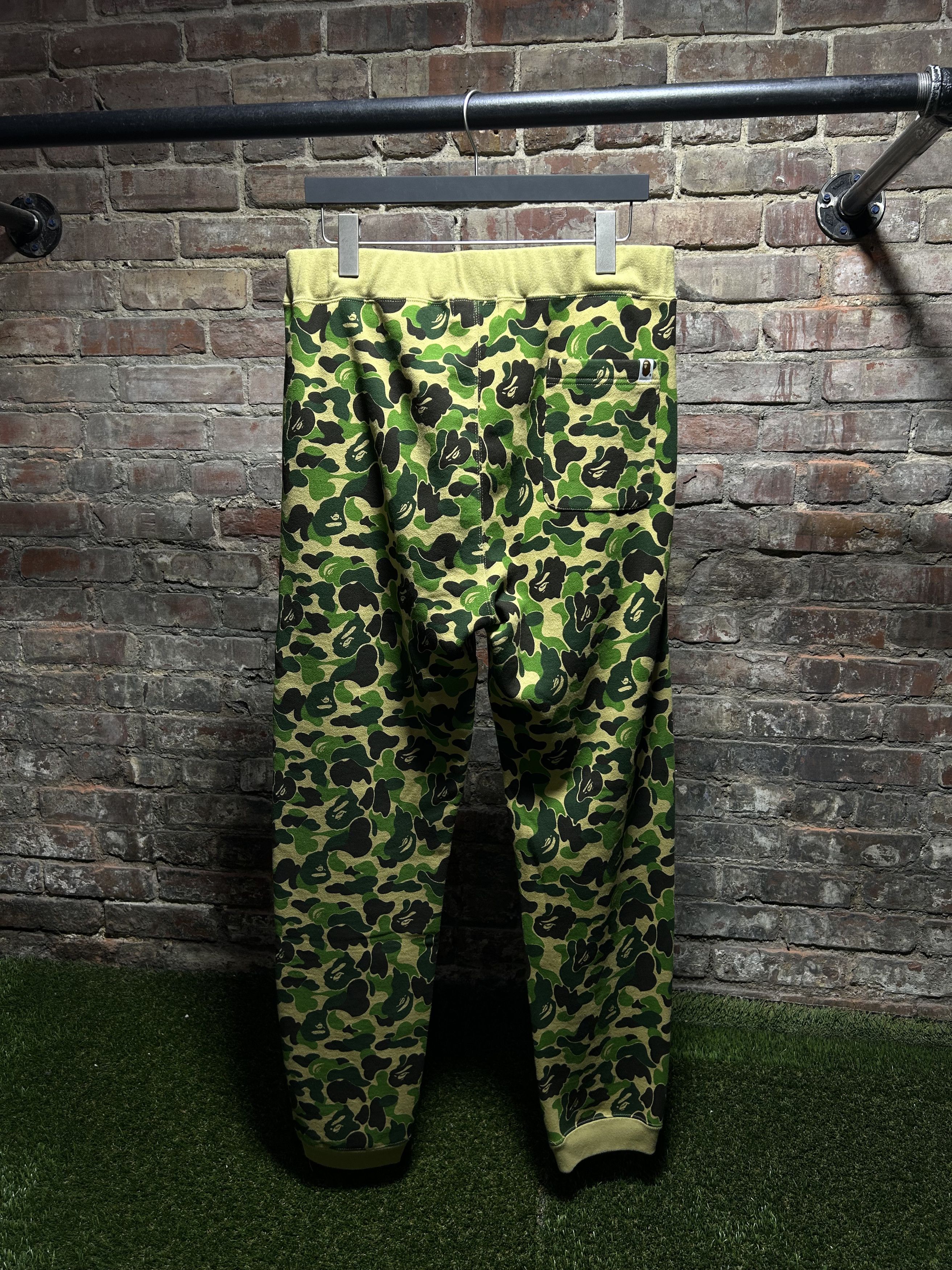 Bape BAPE ABC Camo Crystal Apehead Sweats Size US 34 / EU 50 - 3 Thumbnail