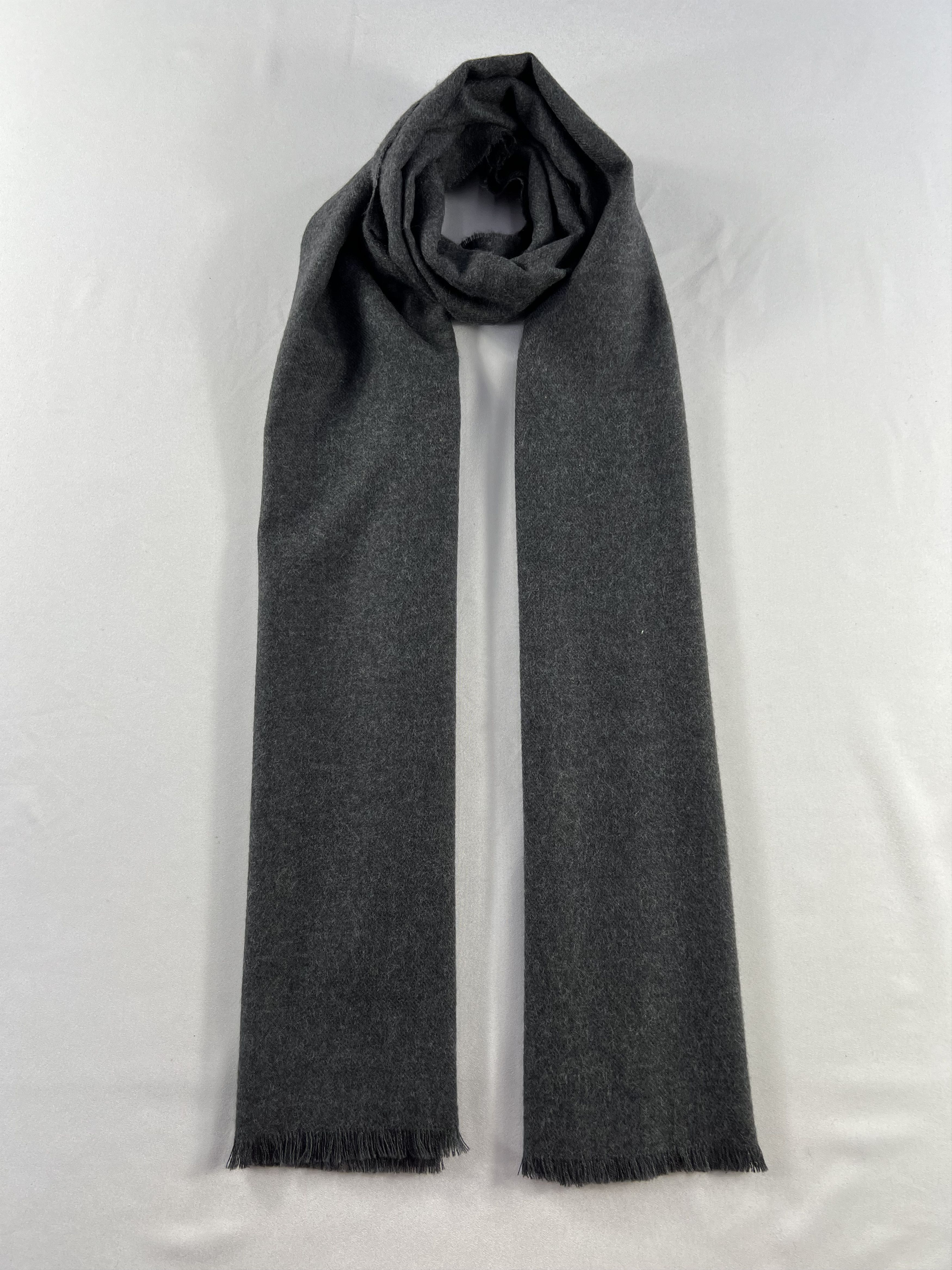 Johnstons Of Elgin Johnstons Of Elgin Cashmere Scarf / Muffler / Neckwear P997 Size ONE SIZE - 1 Thumbnail
