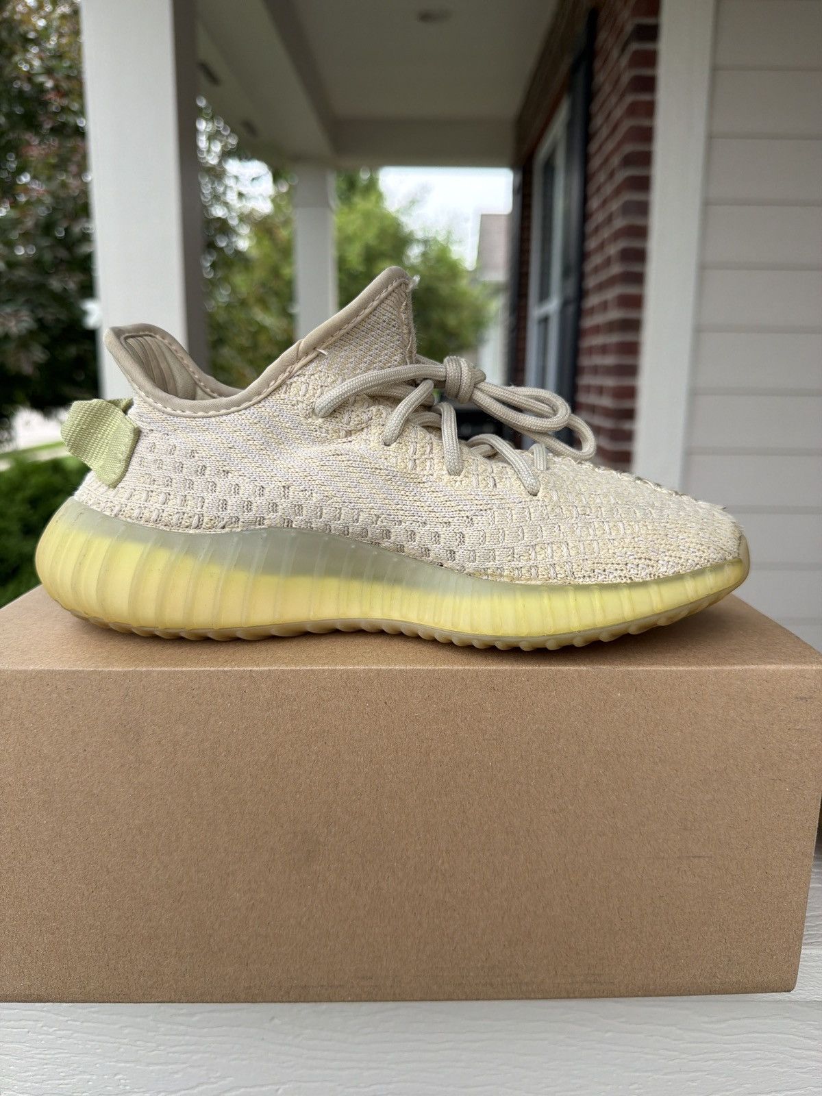 Yeezy Yeezy 350 Boost V2 - Mens size 4 Size US 5 / EU 37 - 5 Thumbnail